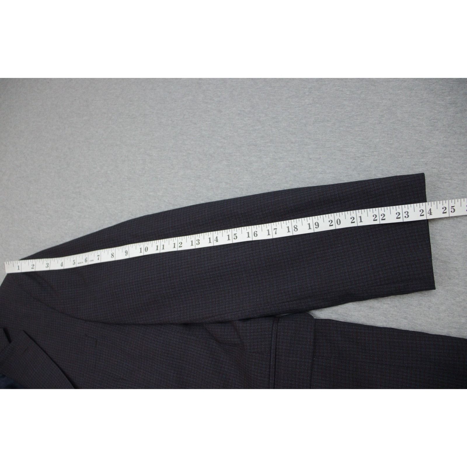 Calvin Klein Calvin Klein Blazer Mens Size 38R Check 100% Wool 2 Button Size 38R - 7 Thumbnail