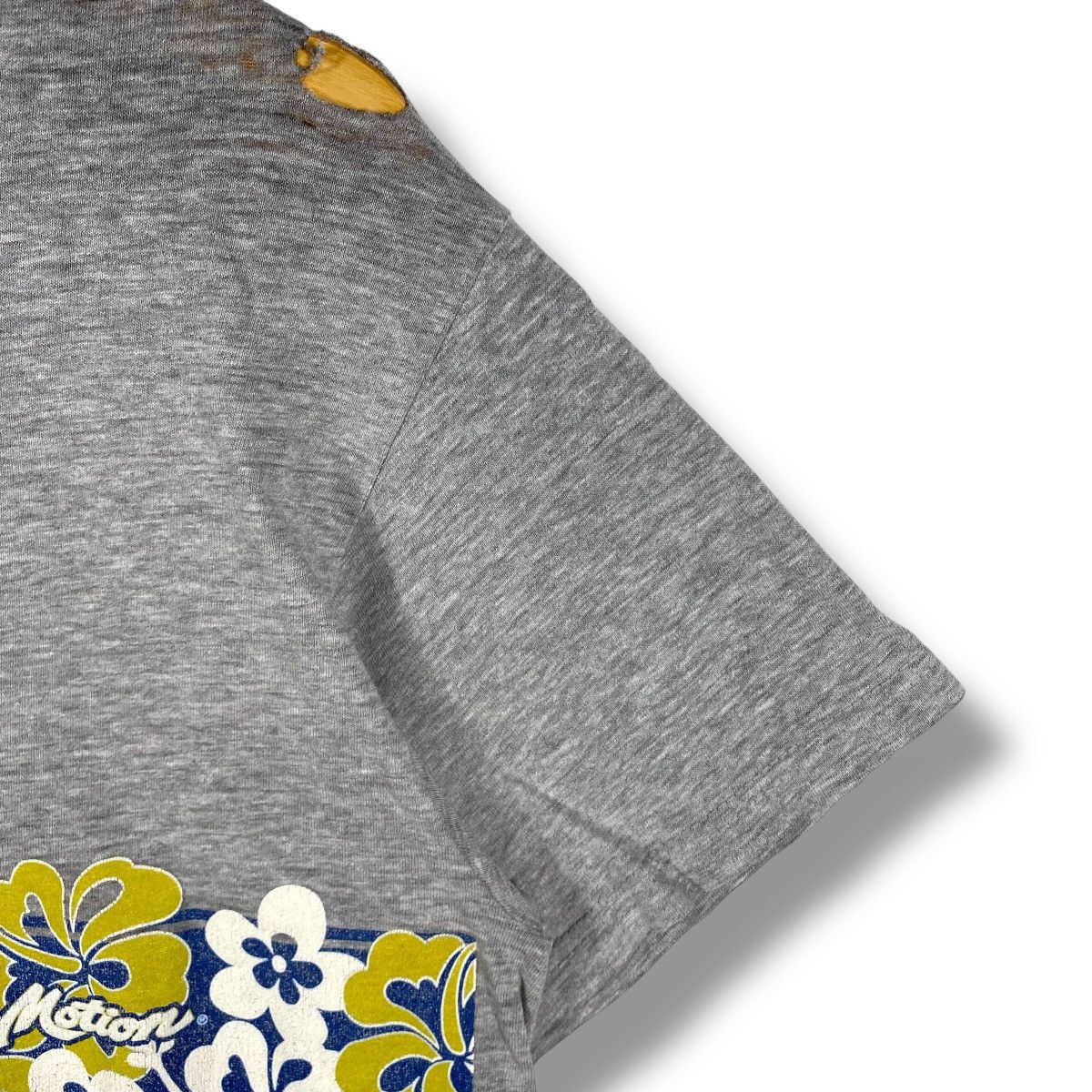 Vintage Vintage 90's LOCAL MOTION Hibiscus Graphic Distressed Size US M / EU 48-50 / 2 - 4 Thumbnail
