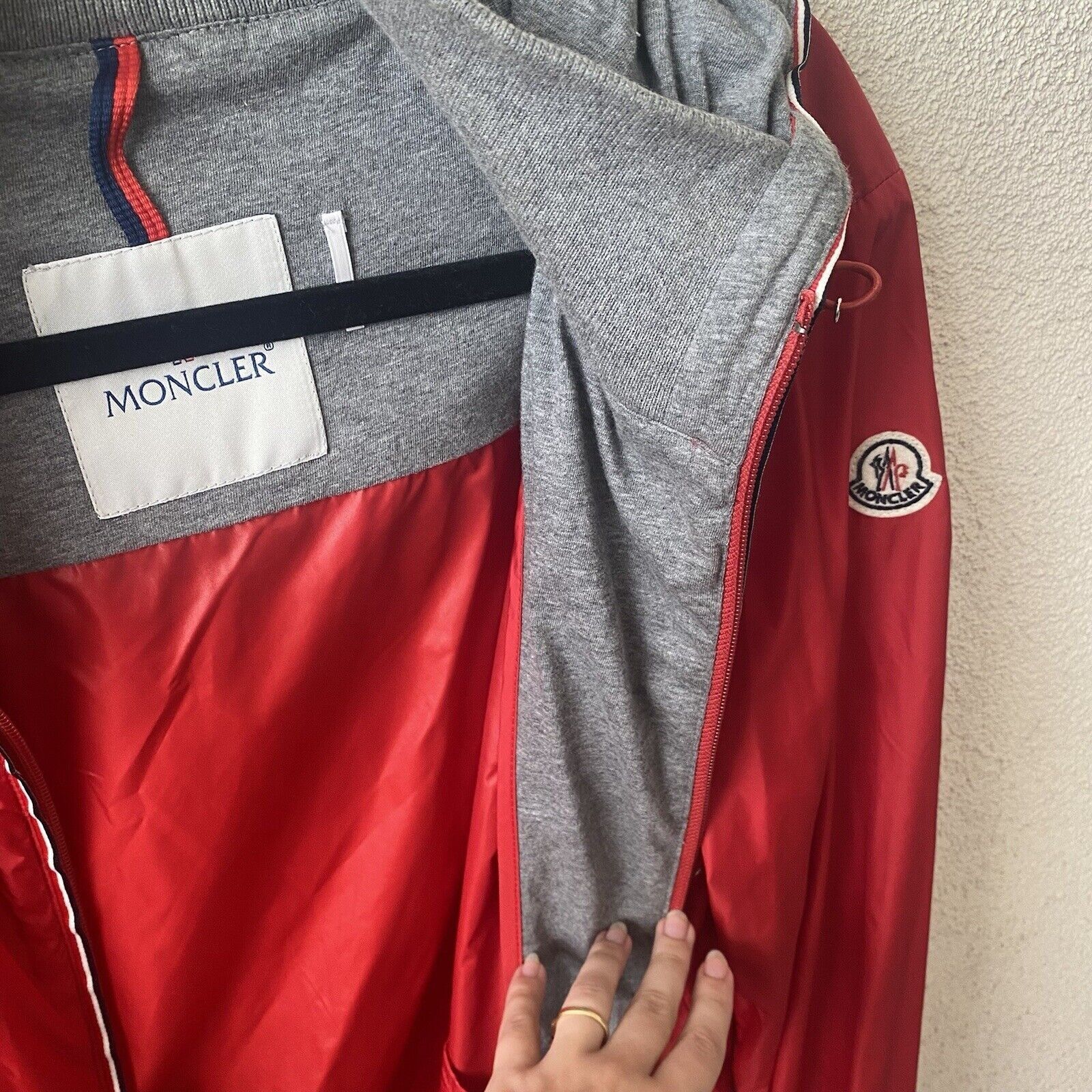Moncler MONCLER Men’s Jacket Red Urville Giubutto Nylon Windbreaker Size US M / EU 48-50 / 2 - 12 Thumbnail