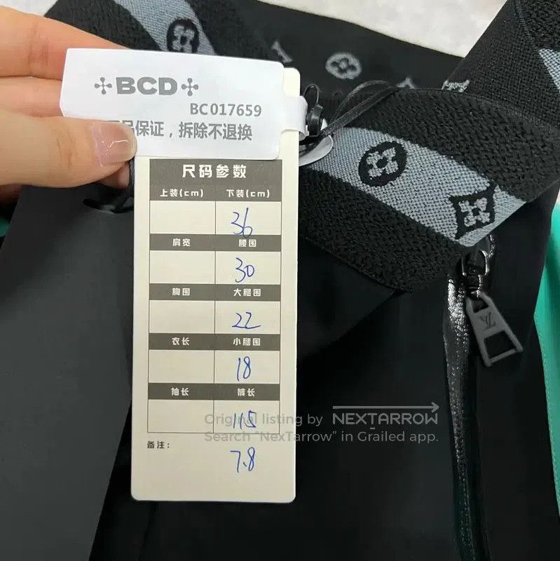 Other Louis Vuitton Summer Color Block Casual Pants . Size 30" / US 8 / IT 44 - 5 Thumbnail