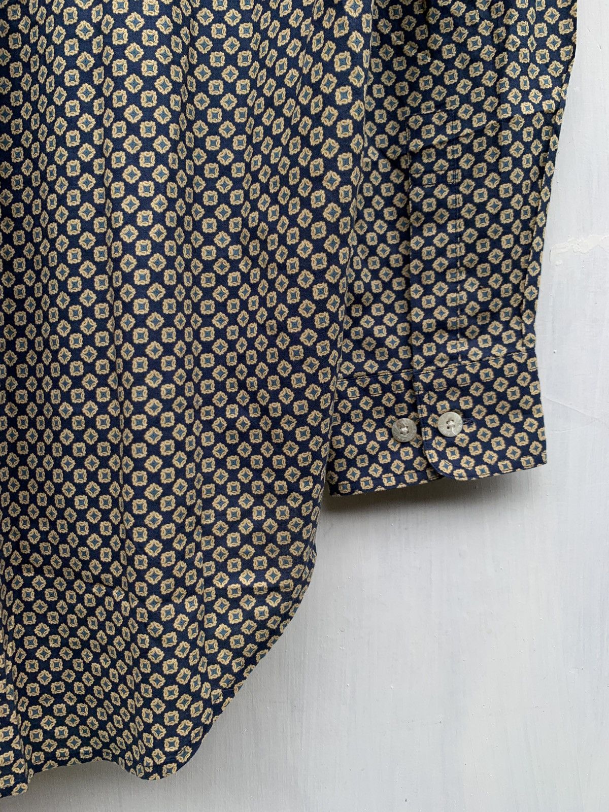 Trussardi Vintage trussardi monogram button down shirt Size US L / EU 52-54 / 3 - 4 Thumbnail