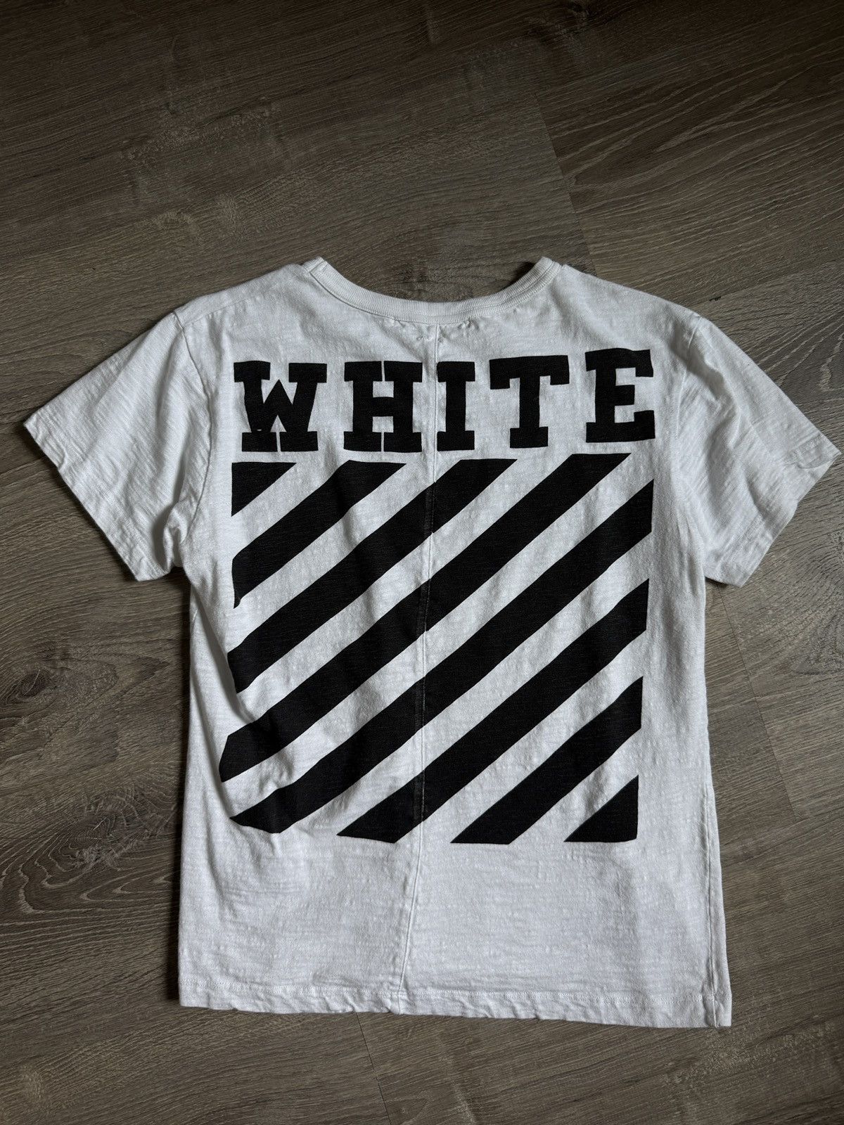 Off-White Off White Diagonal Strip Tshirt Size US S / EU 44-46 / 1 - 1 Thumbnail