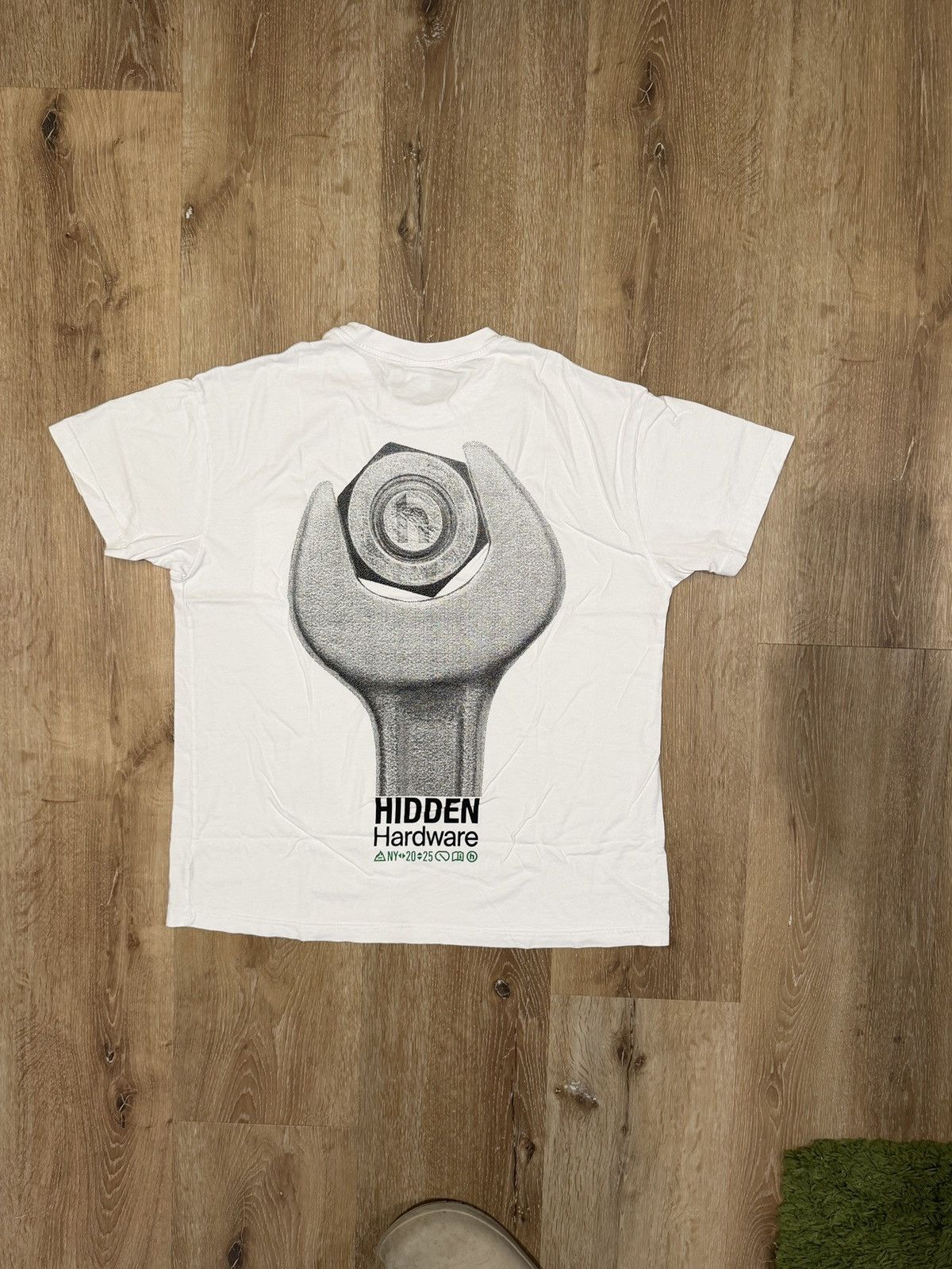 HIDDEN Hidden NY Hardware Pocket Tee White Wrench Graphic Back Size US L / EU 52-54 / 3 - 2 Thumbnail