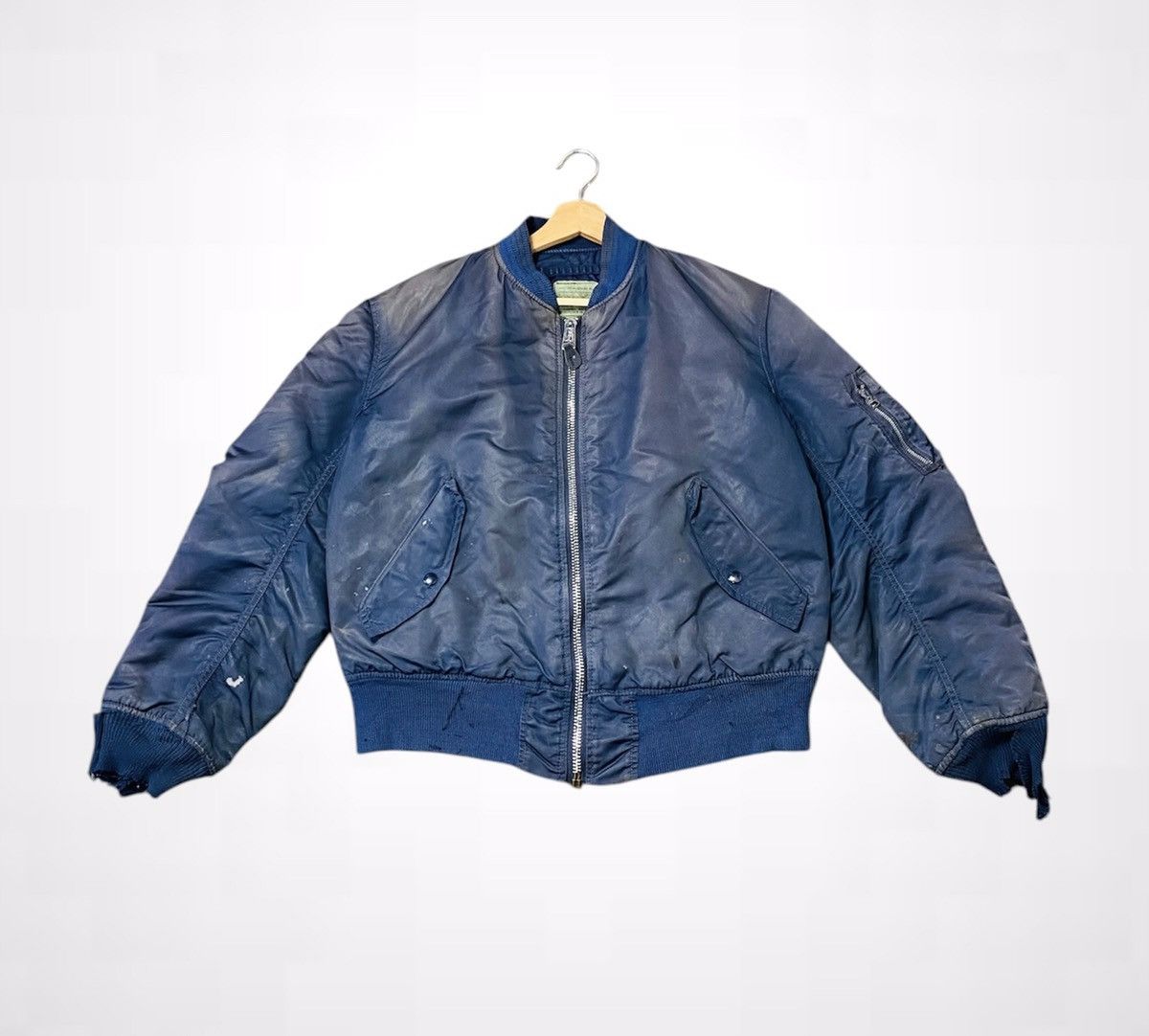 Alpha Industries A08 Vintage Alpha Industies Sunfaded Distressed Bomber Jaket Size US M / EU 48-50 / 2 - 3 Thumbnail
