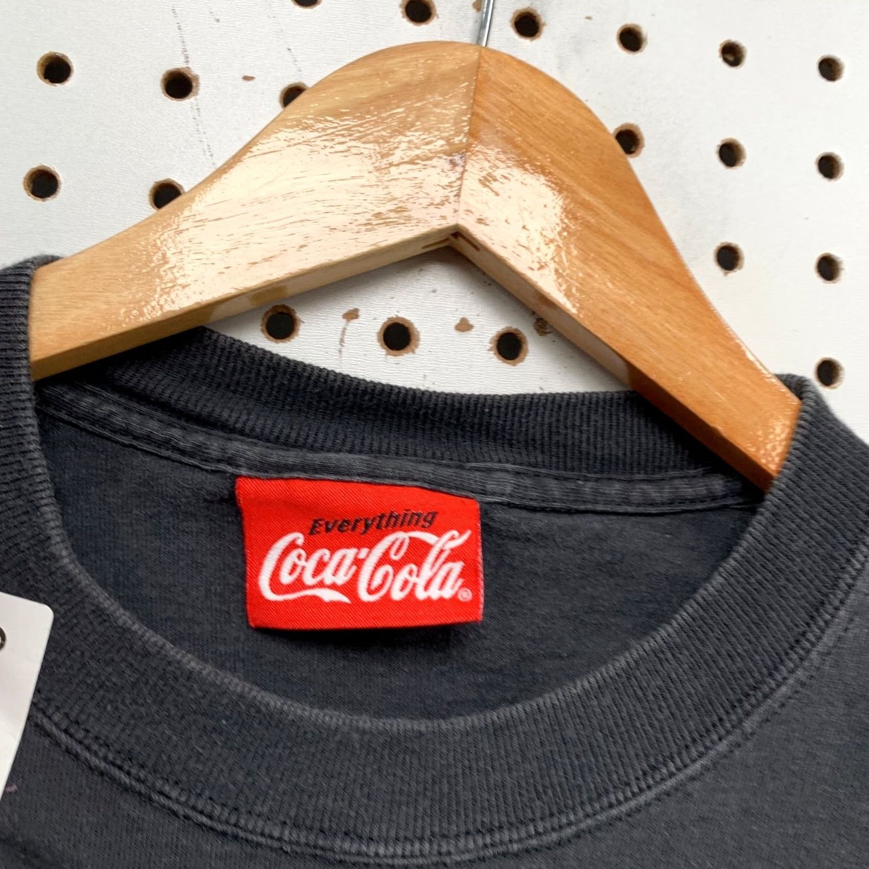 Vintage Vintage Coca-Cola T Shirt Mens M 90s World Of Atlanta 1997 Black Cotton Crew Neck Short Sleeve Size US M / EU 48-50 / 2 - 3 Thumbnail