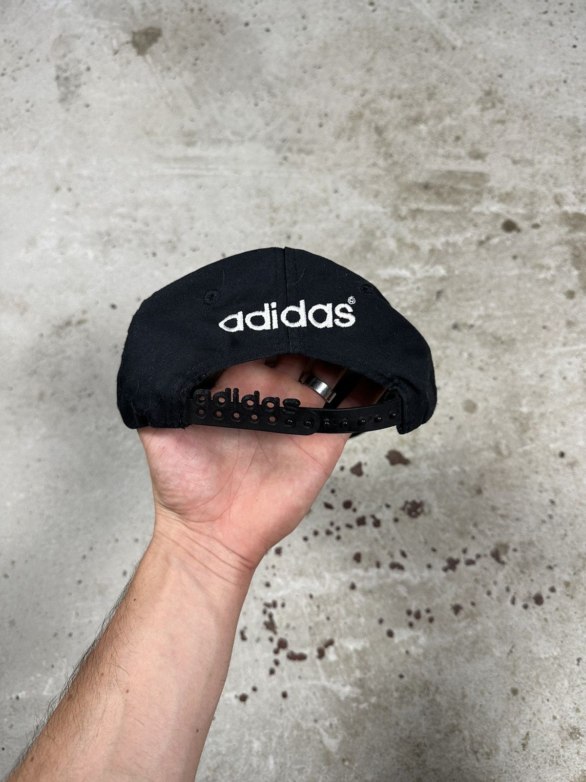 Adidas Vintage 90s Adidas x Bayern Munich Black Hat Snapback Size ONE SIZE - 5 Thumbnail