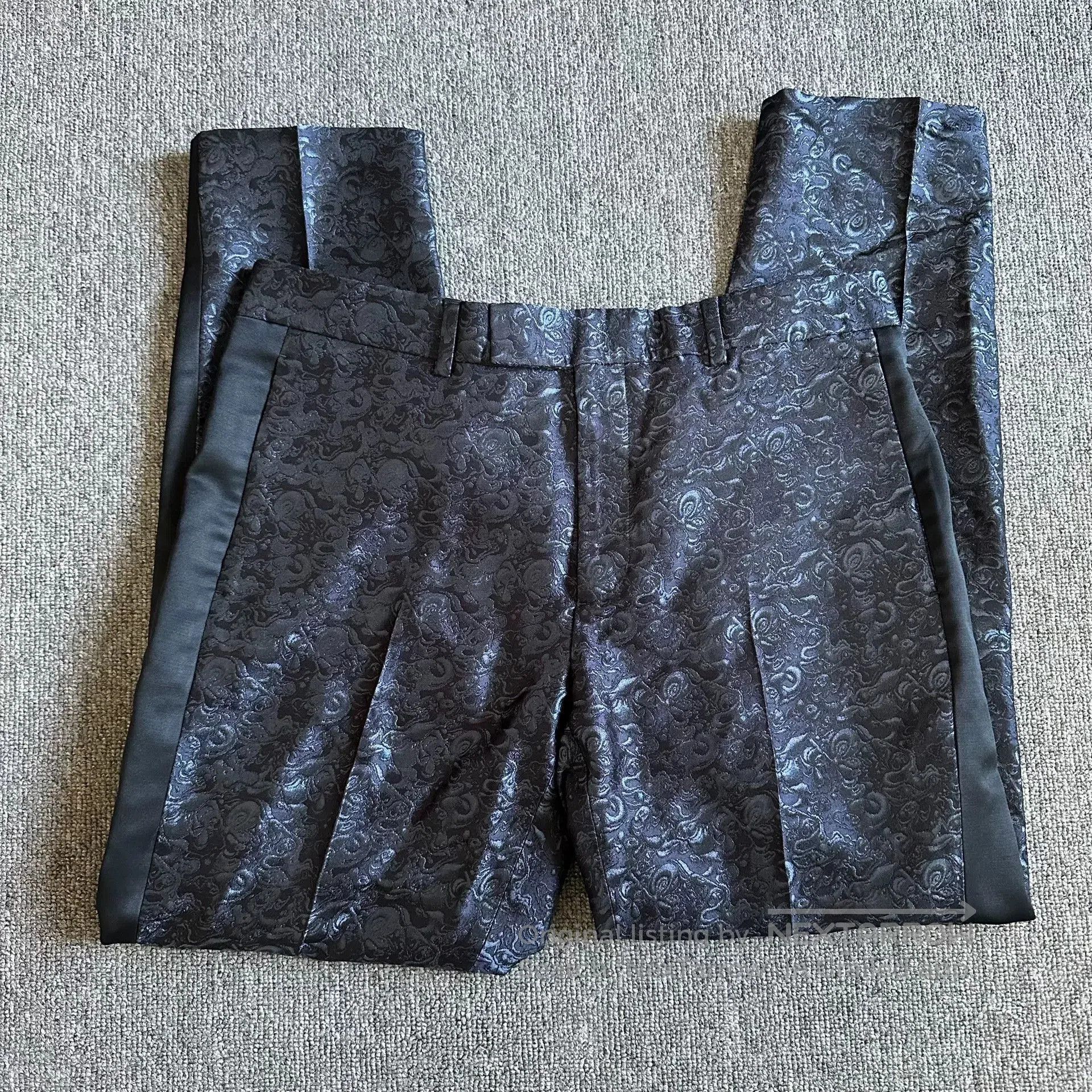 Dior Dior Silk Printed Embossed Suit. Size US M / EU 48-50 / 2 - 7 Thumbnail