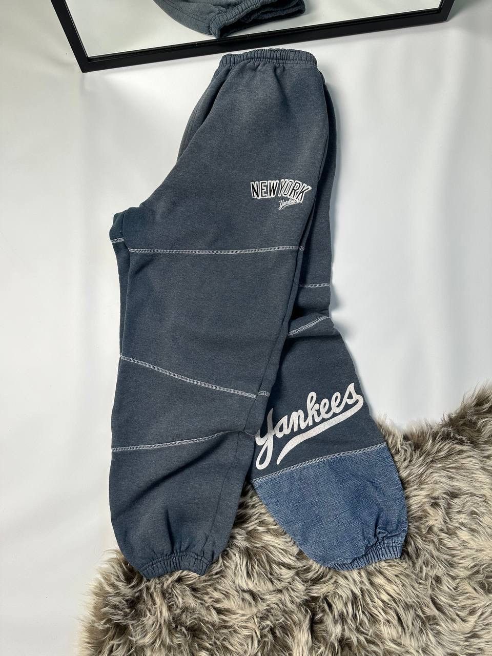 🔥90’s Baggy Sweatpants New York Yankees Faded