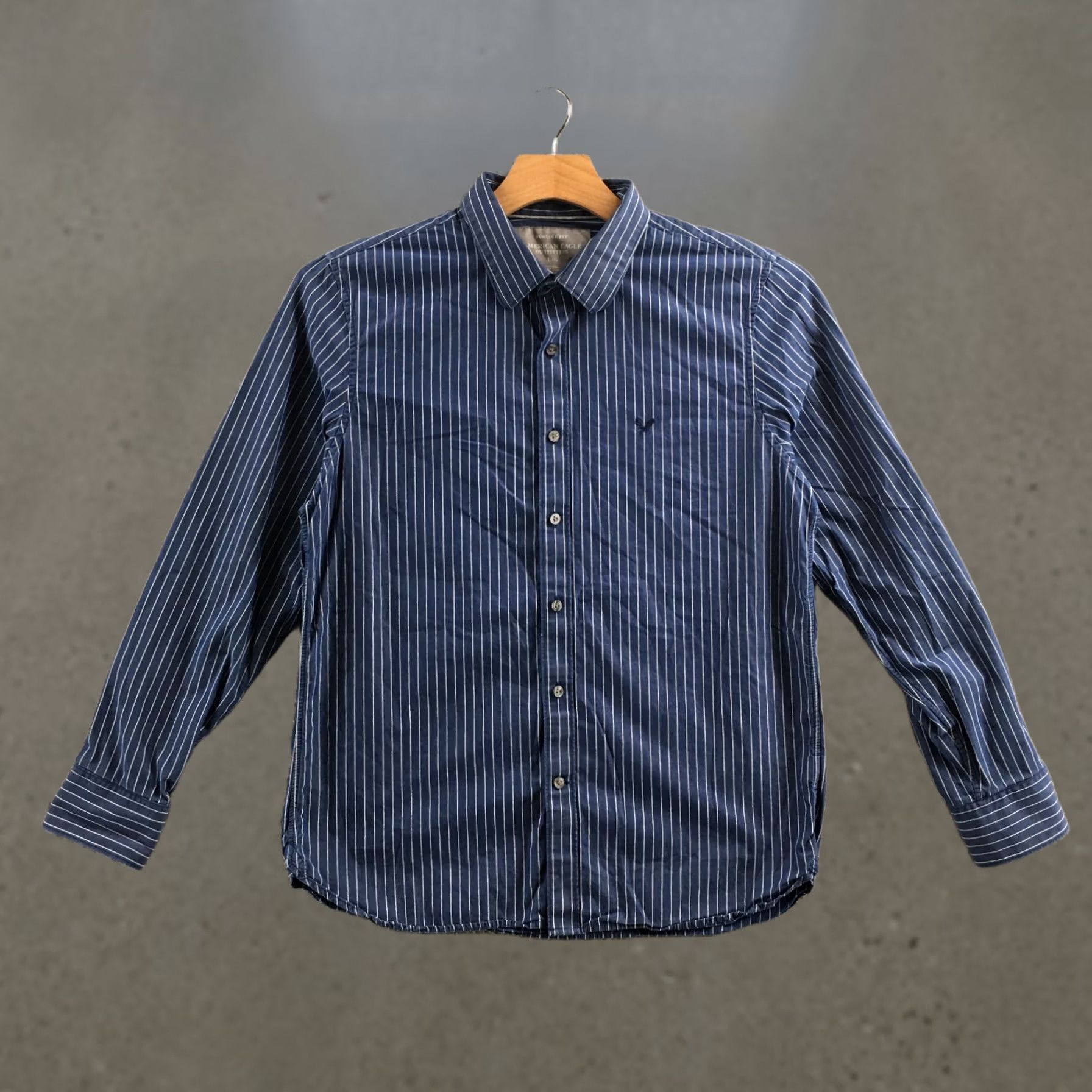 American Eagle Outfitters American Eagle Outfitters Button-Up Shirt Womens L Blue Striped Cotton Long Sleeve Size L / US 10 / IT 46 - 1 Thumbnail