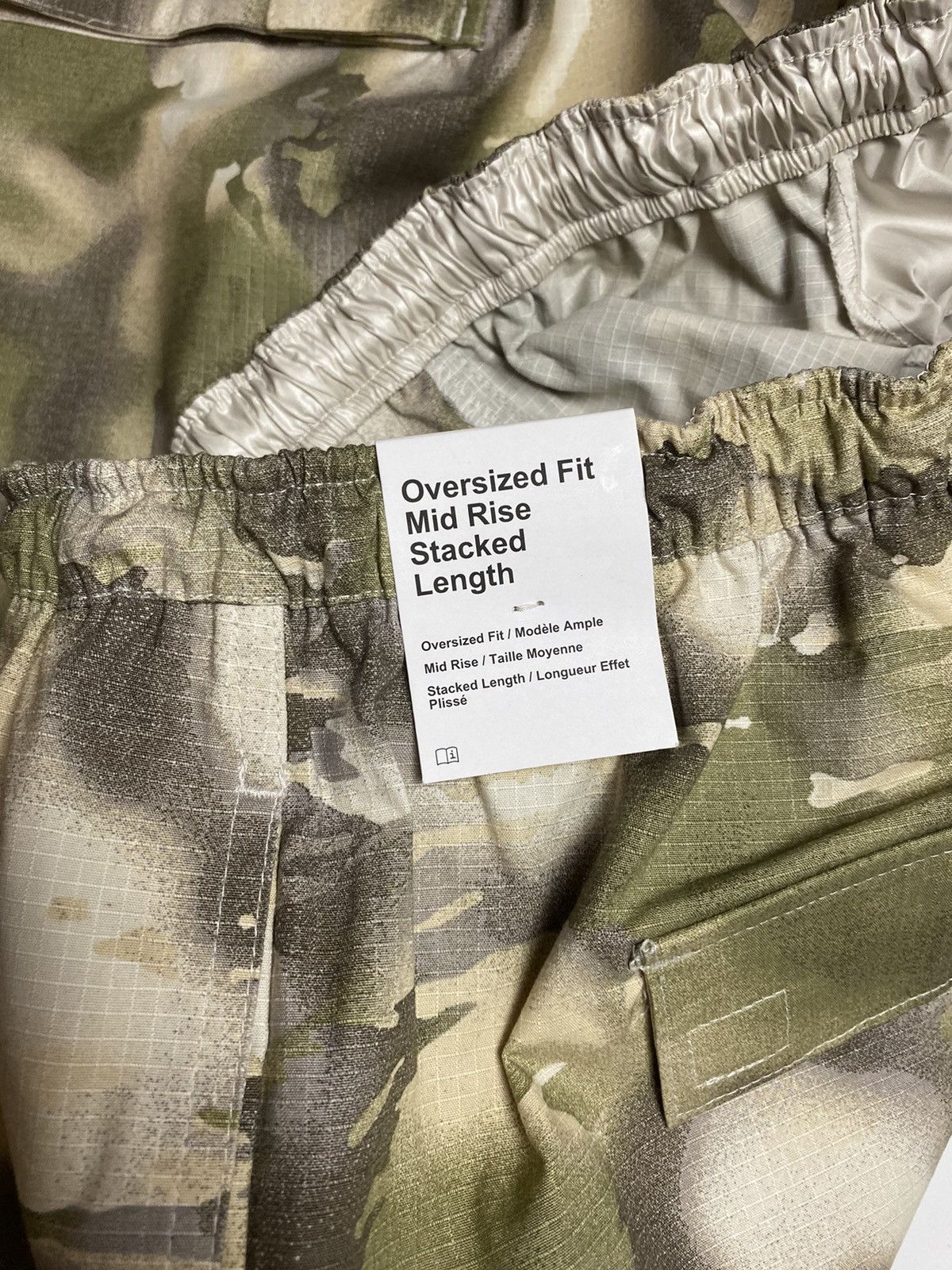Nike Nike Sportswear Camo Oversized Cargo Pants Size 34" / US 12 / IT 48 - 5 Thumbnail
