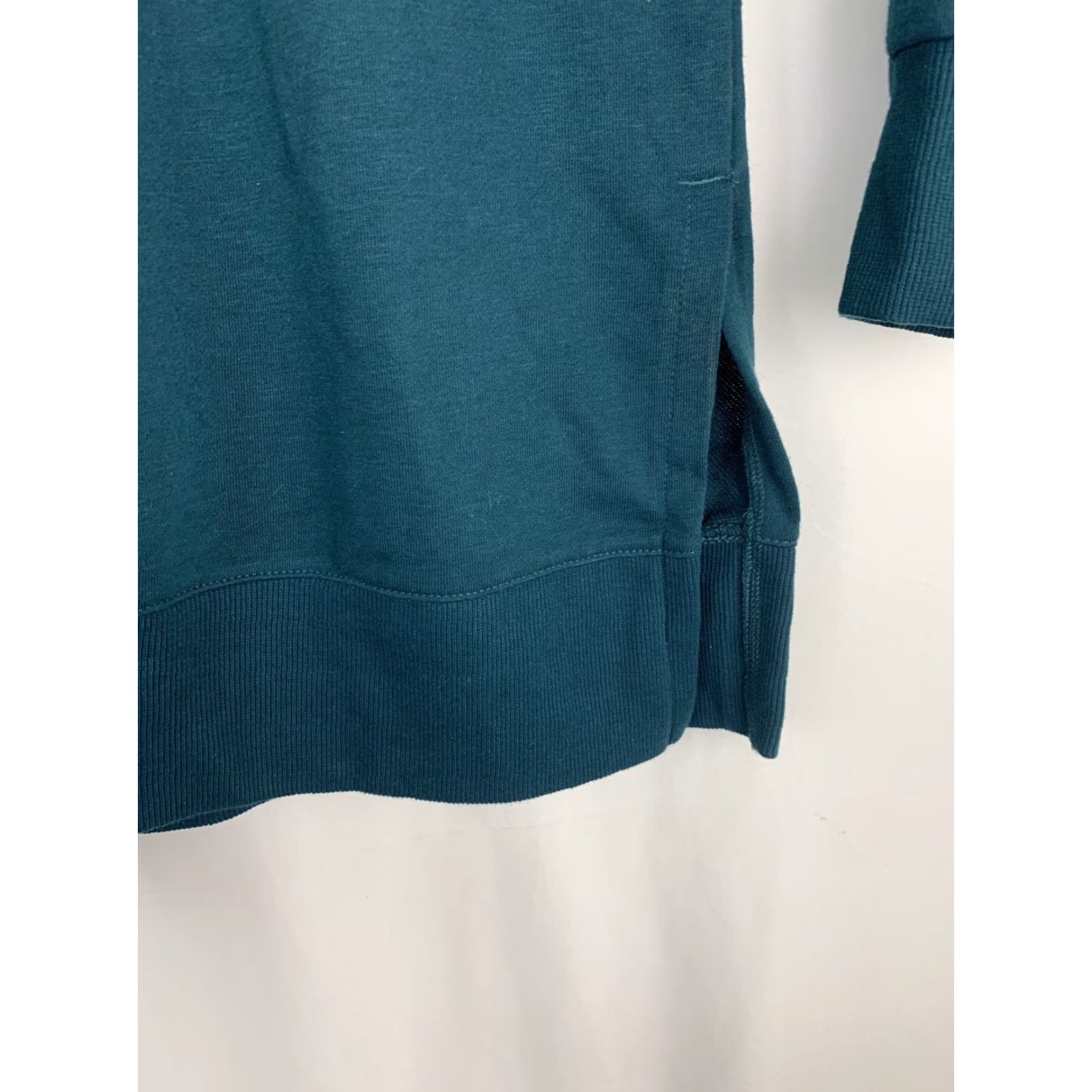 Ellen Tracy VINTAGE Ellen Tracy Womens Large Dark Green Merry Bright Christmas Crewneck Sweater Size L / US 10 / IT 46 - 7 Thumbnail