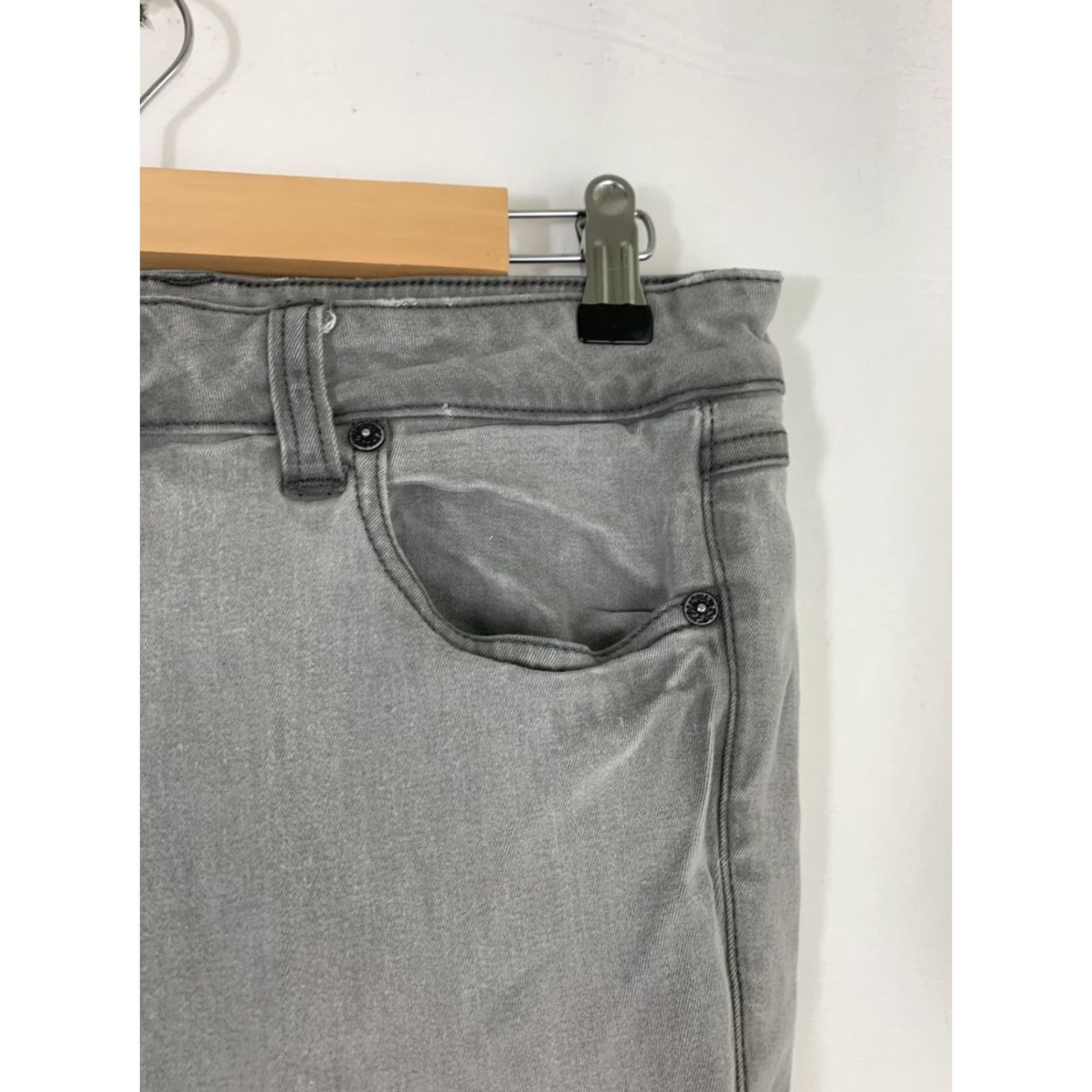Vintage CAbi Jeans Stormy Wash Gray Skinny Style 921 Women's Size 8 Denim Jeans Womens Skinny 8 Gray Stormy Wash CAbi Jeans Size 30" / US 8 / IT 44 - 7 Thumbnail
