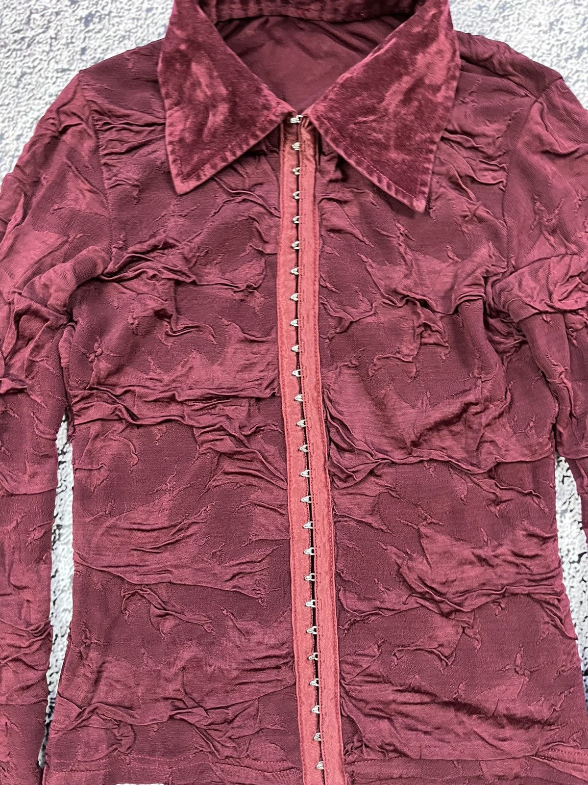 Vintage Y2K Gothic Velvet Hook Front Textured Burgundy Shirt Size S / US 4 / IT 40 - 4 Thumbnail