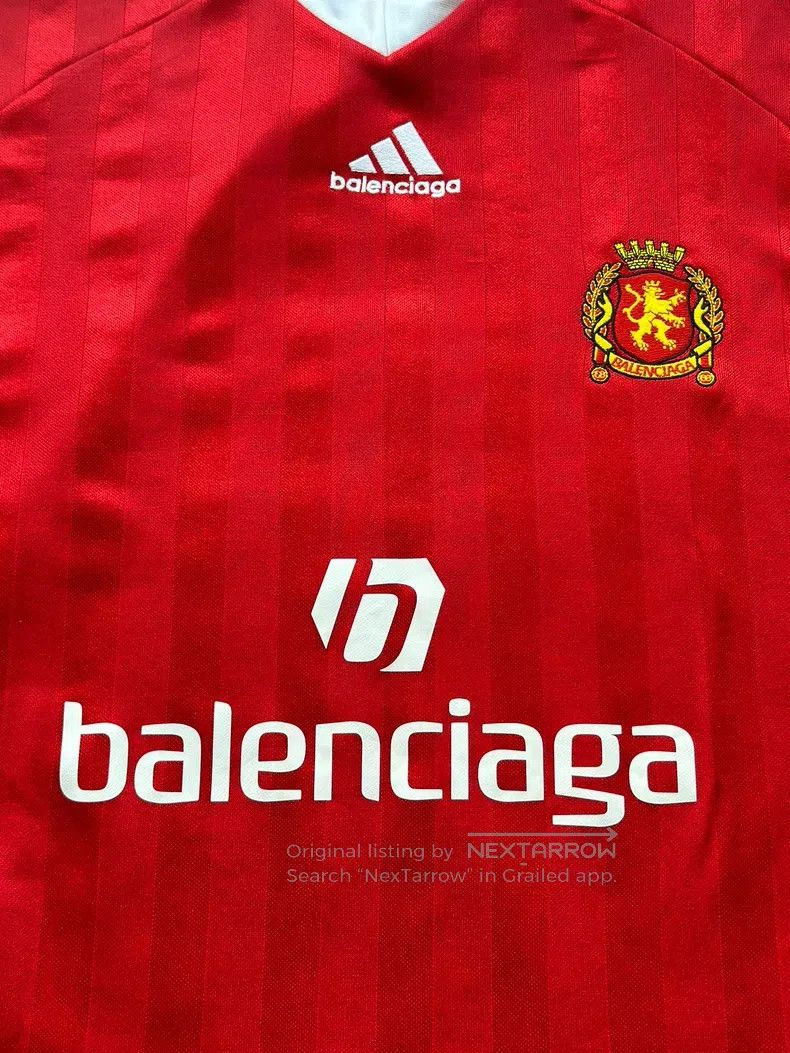 Balenciaga Balenciaga Manchester United Jersey Size US S / EU 44-46 / 1 - 7 Thumbnail
