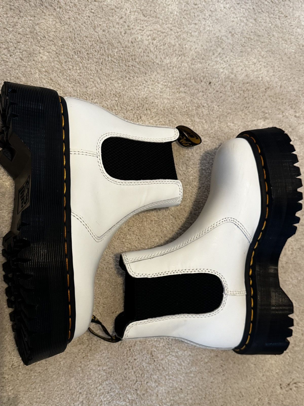 Dr. Martens Dr. Martens Chelsea boot 2976 Size US 4 / IT 34 - 1 Thumbnail