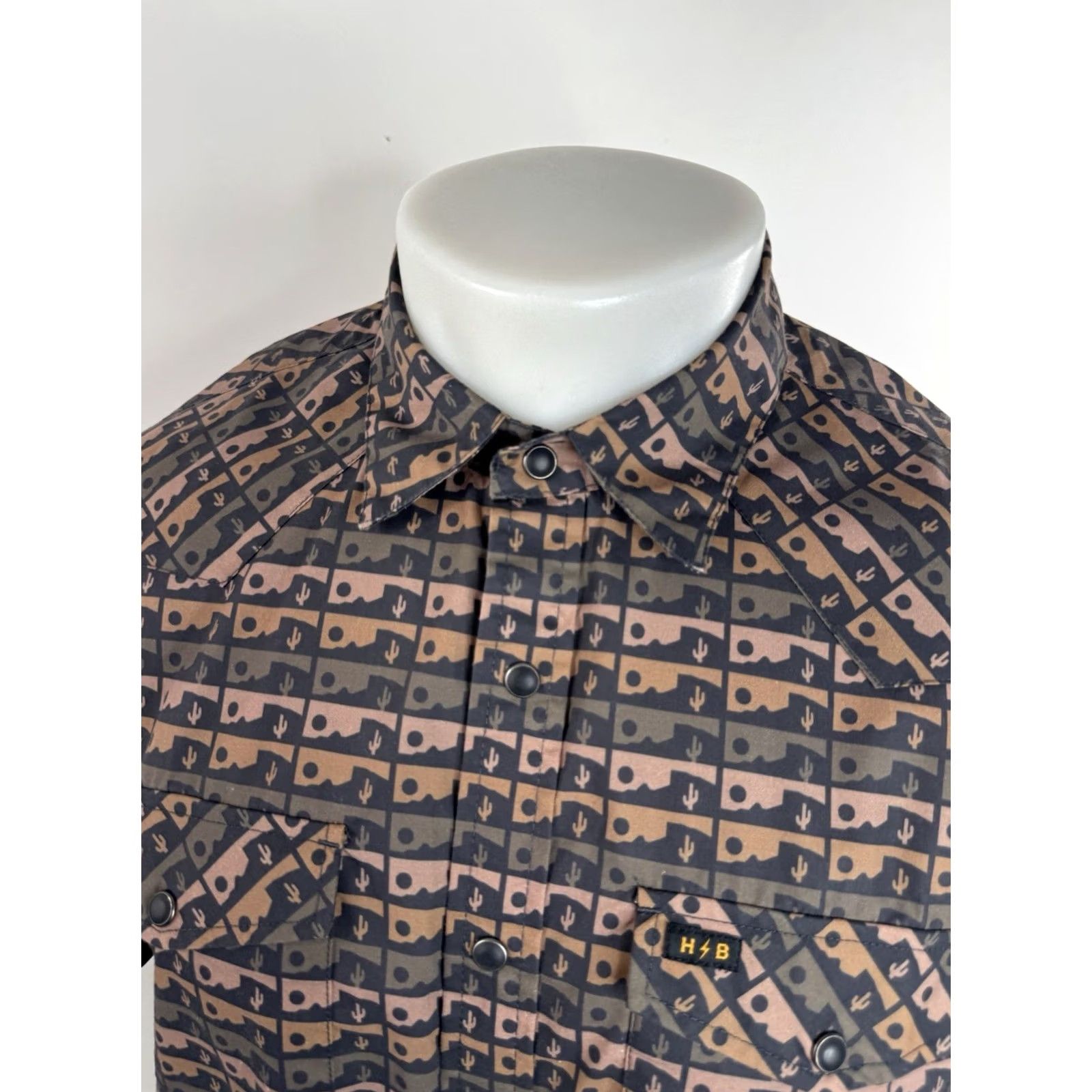 Howler Brothers HOWLER BROS CACTUS Desert Print Western Snap Shirt Mens M Brown / Black / Olive Size US M / EU 48-50 / 2 - 2 Thumbnail