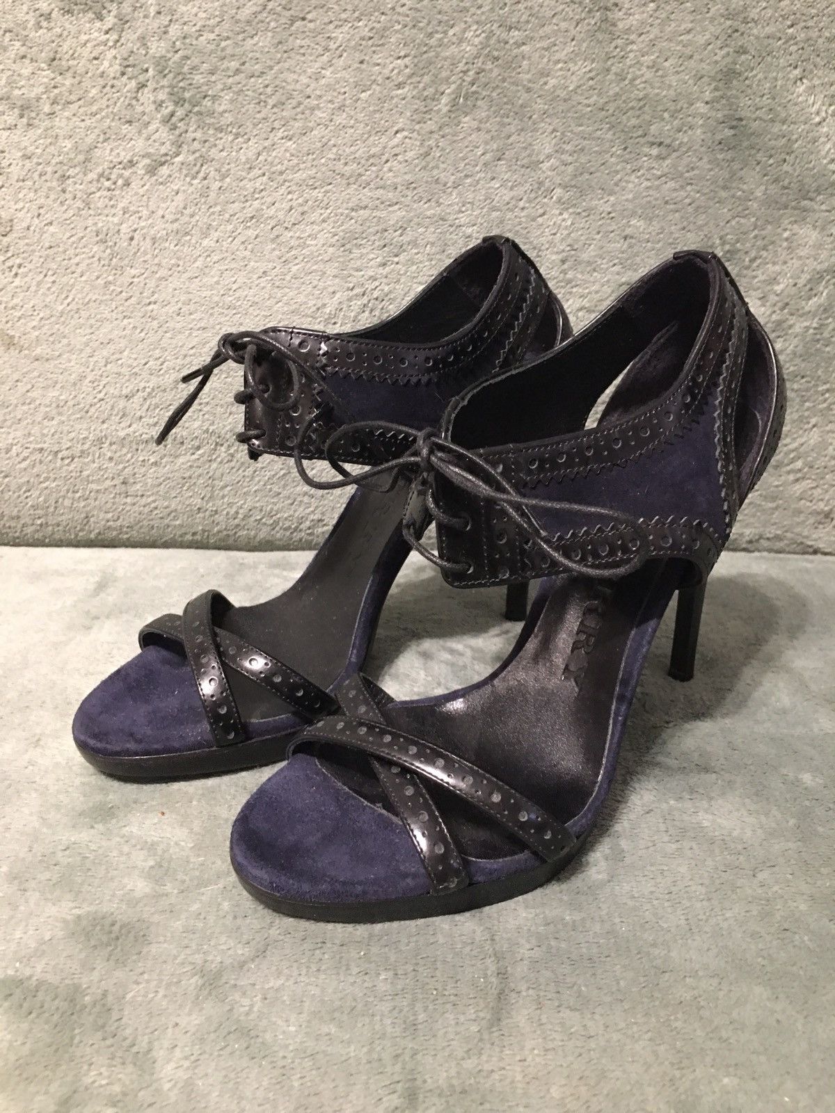 Burberry Burberry Suede Heels Stiletto Leather Trim Navy Blue EU 37 Size US 7 / IT 37 - 3 Thumbnail