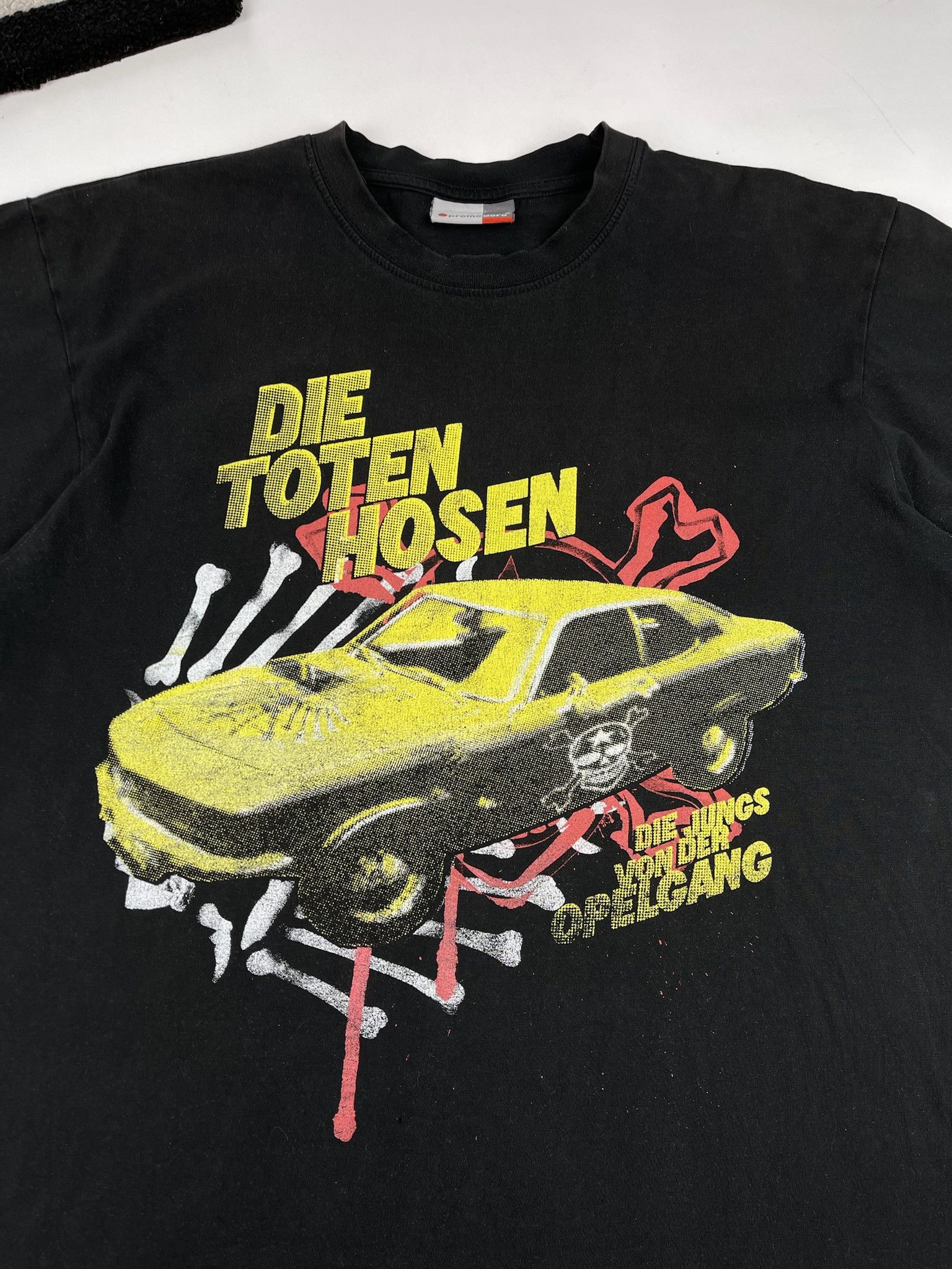 Band Tees DIE TOTEN HOSEN 🔥 Vintage Band tee racing muscle car Size US L / EU 52-54 / 3 - 2 Thumbnail