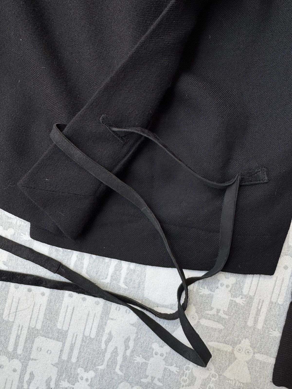 Ann Demeulemeester Ann Demeulemeester AW02 Leather Ties Hooded Jacket Size XS / US 0-2 / IT 36-38 - 4 Thumbnail