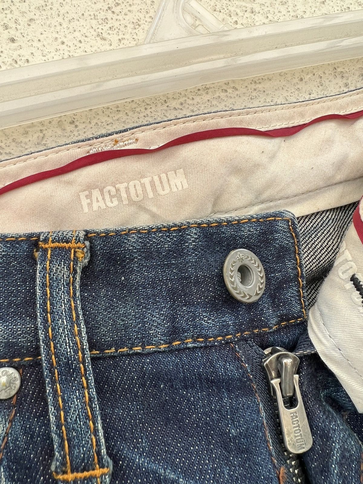 FACTOTUM FACTOTUM Japan Stretch Dirty Muddy Denim Flare Jeans Size US 29 - 7 Thumbnail