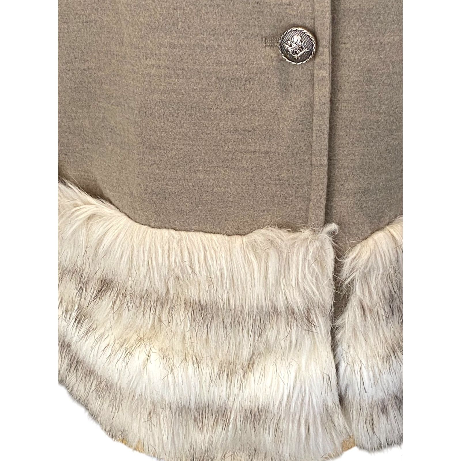 Vintage L Donna Salyers Fabulous Furs Faux Fur Light Brown Coat Fur Trim Bottom Fur Trim Kimono Short Coat L Women XS? WaitNeed to be precise. Size 36" / US 14 / IT 50 - 3 Thumbnail