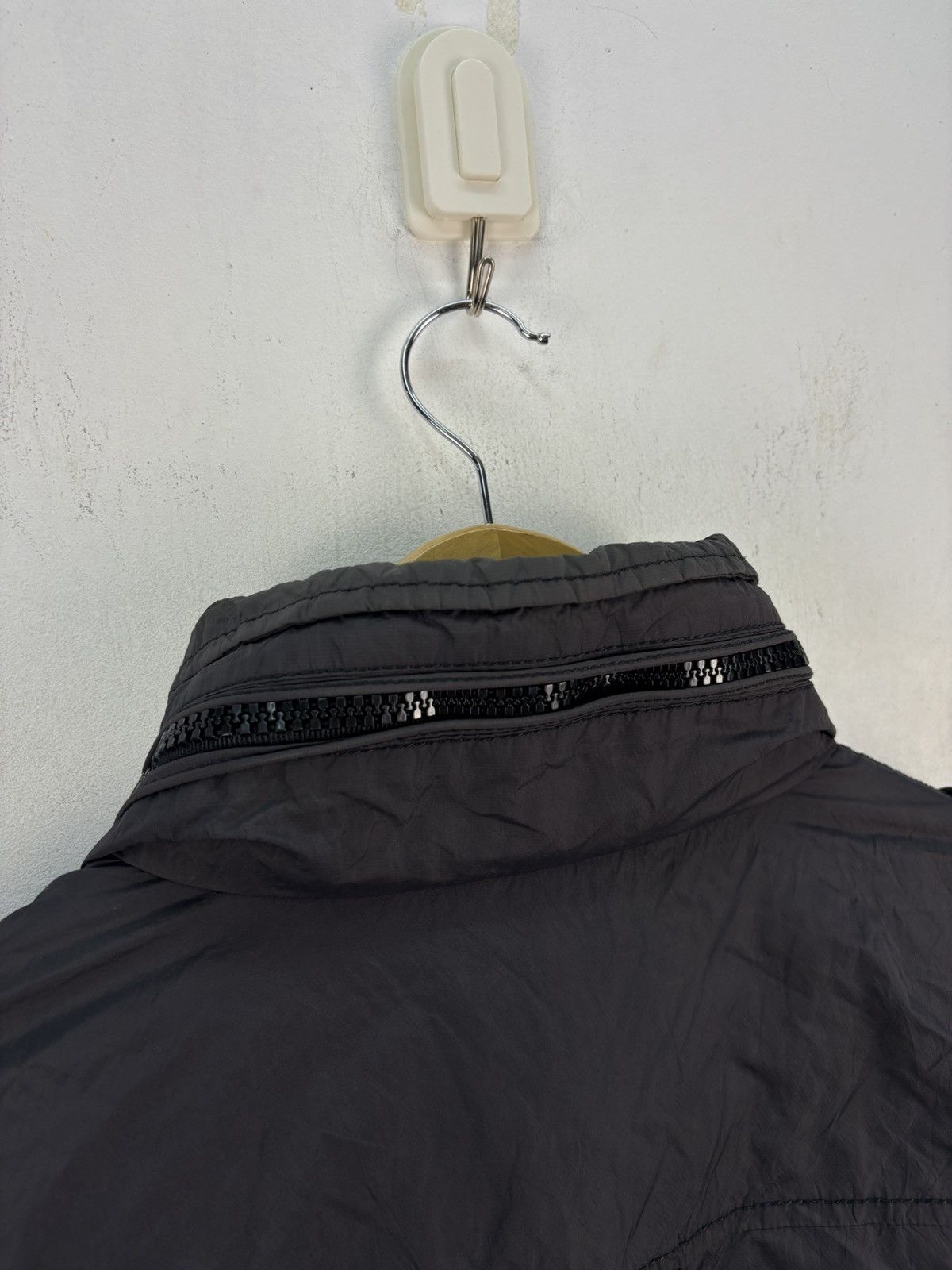 Tommy Hilfiger Vintage Tommy Hilfiger Tactical Nylon Jacket Size US L / EU 52-54 / 3 - 10 Thumbnail