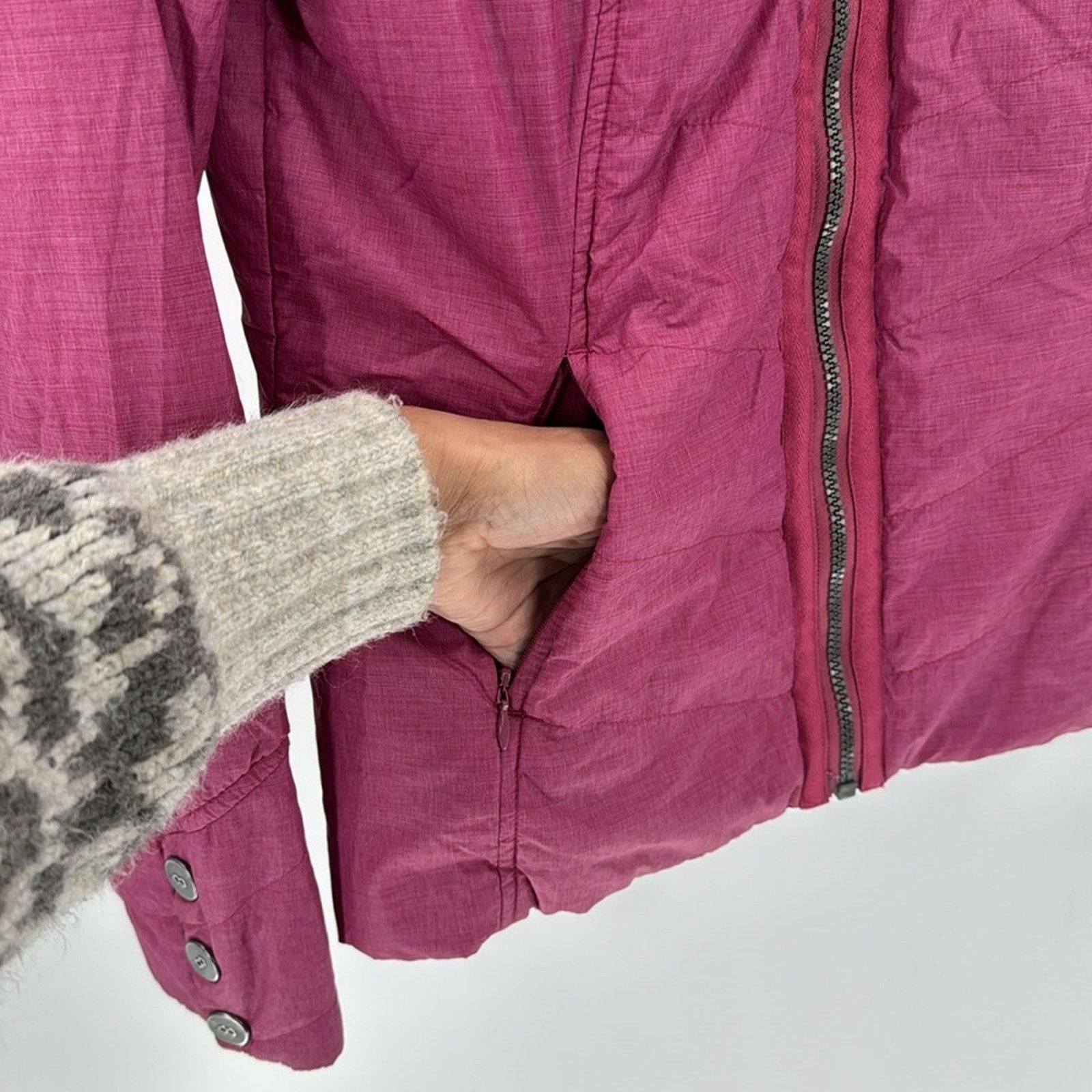 Prana PrAna Chantal Puffer Jacket Plum Red Gorpcore hiking size s Size S / US 4 / IT 40 - 11 Thumbnail