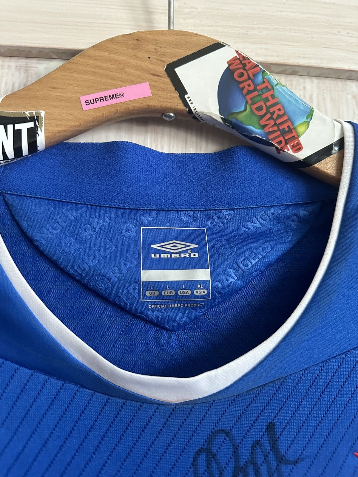 Umbro Umbro Scotland Rangers 2008/2009 team signatures Size US L / EU 52-54 / 3 - 9 Thumbnail