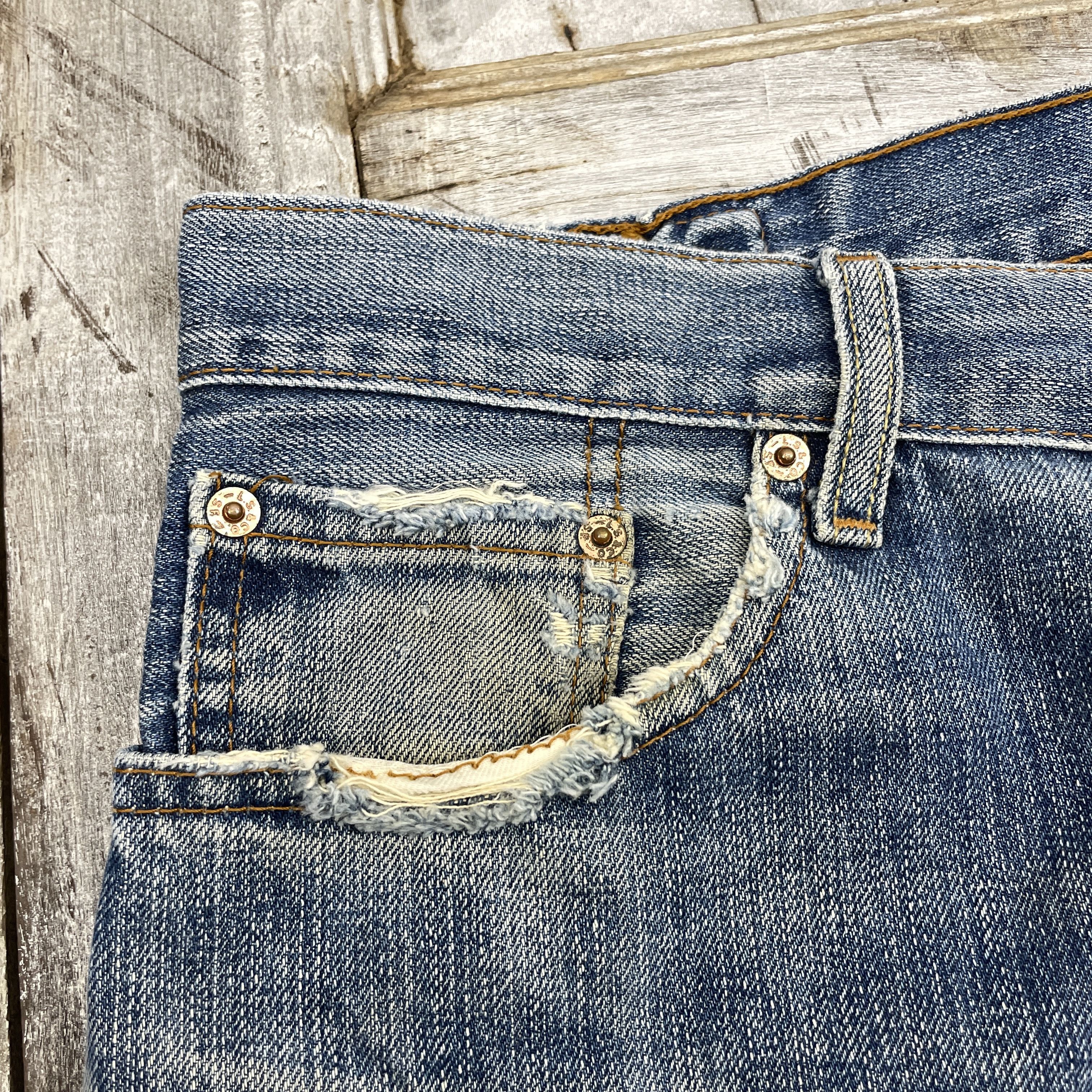 Japanese Brand Vintage Levi's 502 Distressed Jeans - wc 302 Size US 33 - 8 Thumbnail