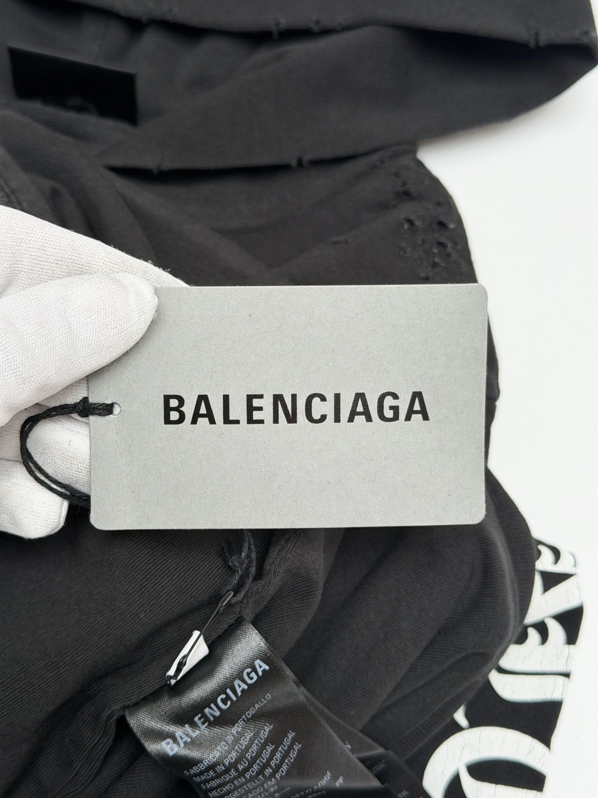 Balenciaga Balenciaga Antique Logo Print Peeling Stretch Zip Up Hoodie Size US XS / EU 42 / 0 - 15 Thumbnail