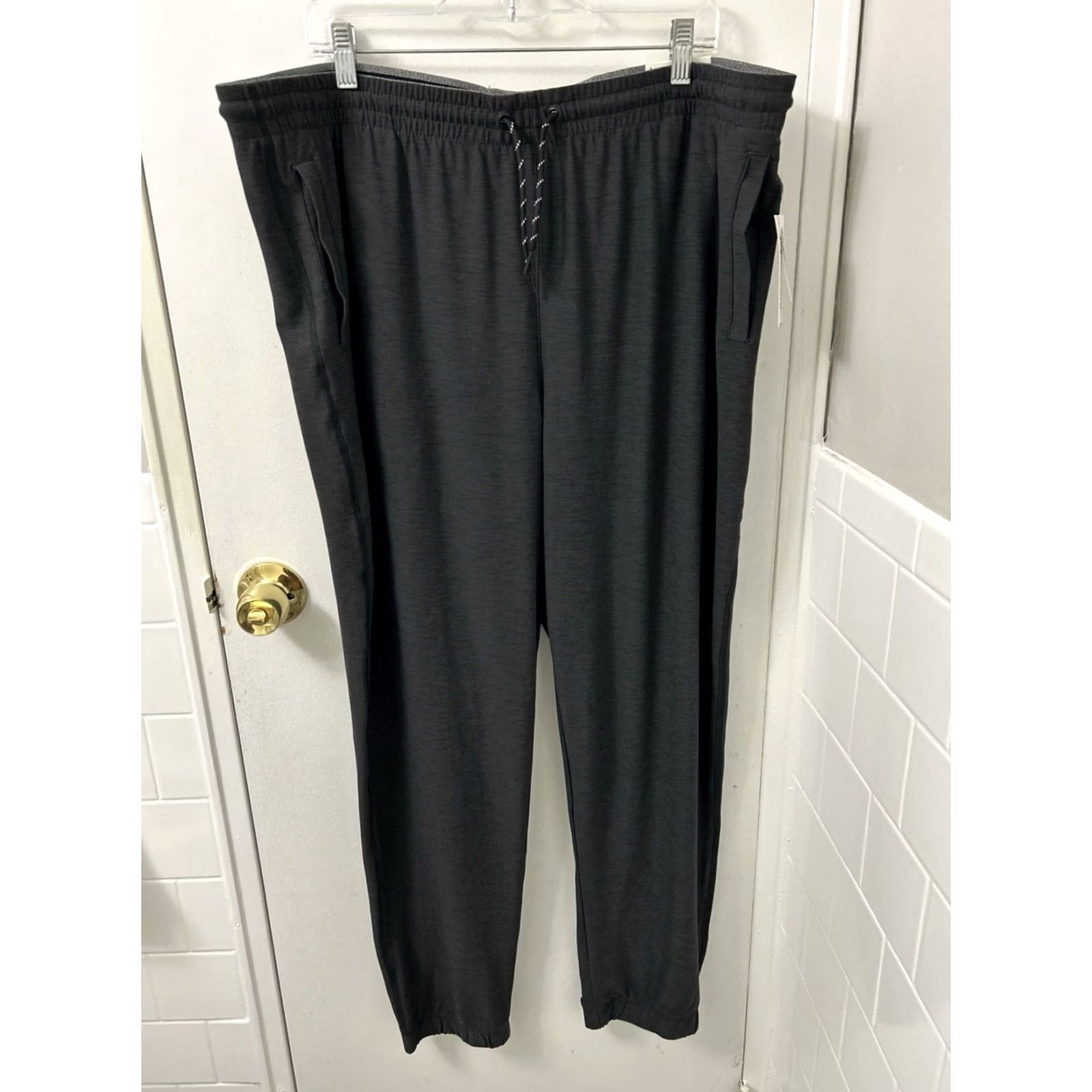 Old Navy Old Navy Jogger Pants Mens XXL Black Active Breath On Stretch Drawstring Pants Size US 39 - 2 Thumbnail