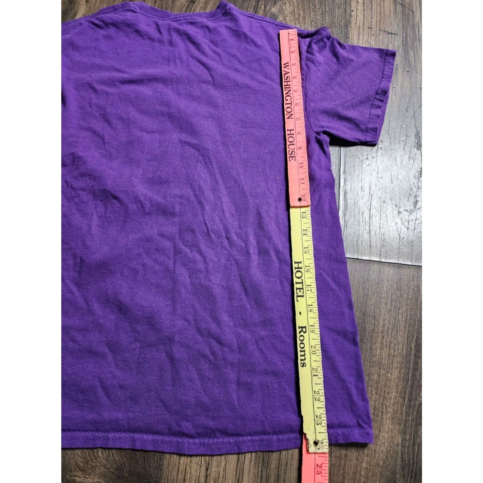 Vintage Pink Floyd Dark Side Of The Moon Graphic T-Shirt Adult M Purple USA Unisex Size US M / EU 48-50 / 2 - 2 Thumbnail