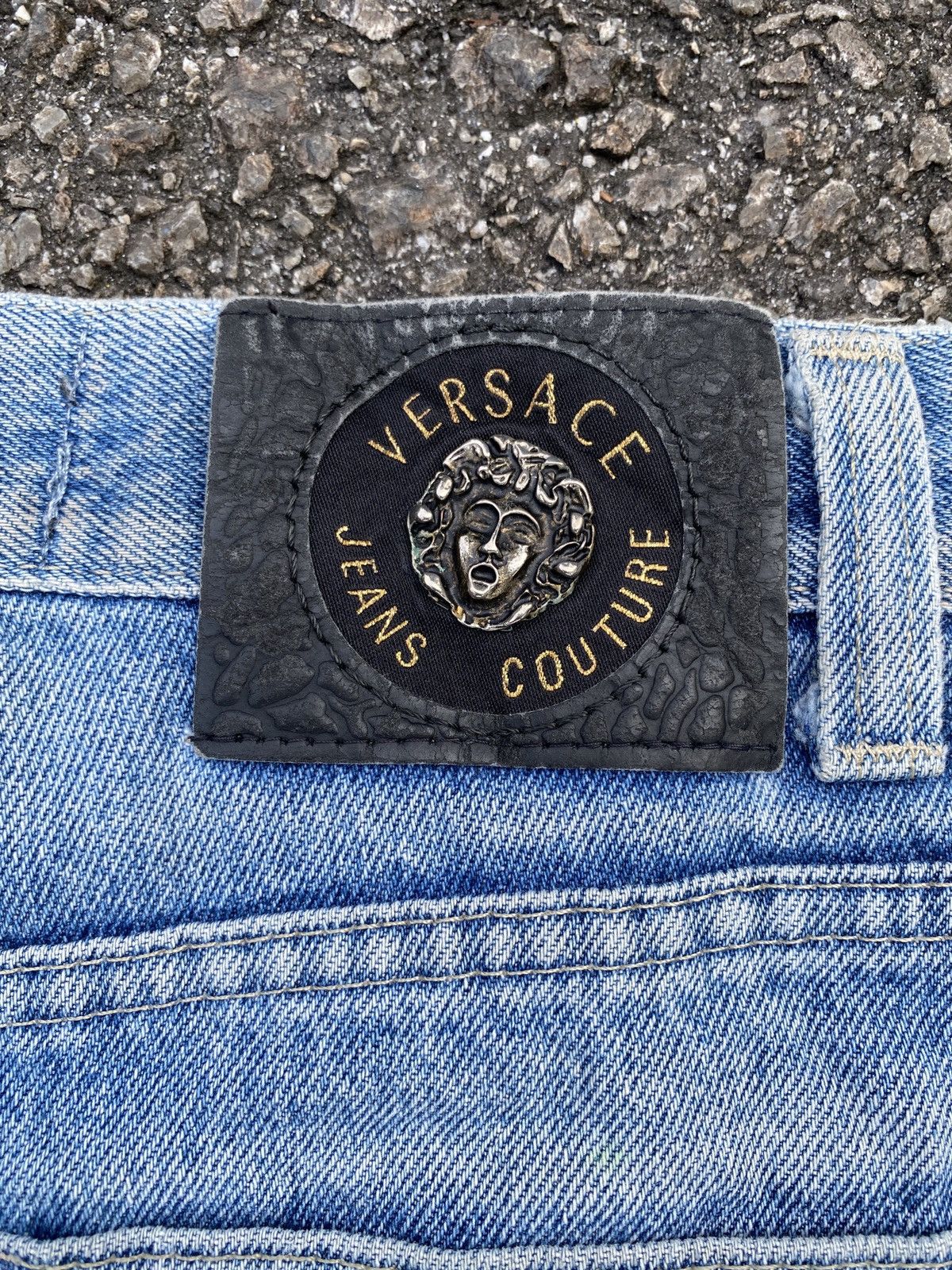 Versace × Versace Jeans Couture × Vintage 1990s - Vintage Versace Jeans Couture Washed Blue Jeans Size US 28 / EU 44 - 15 Thumbnail