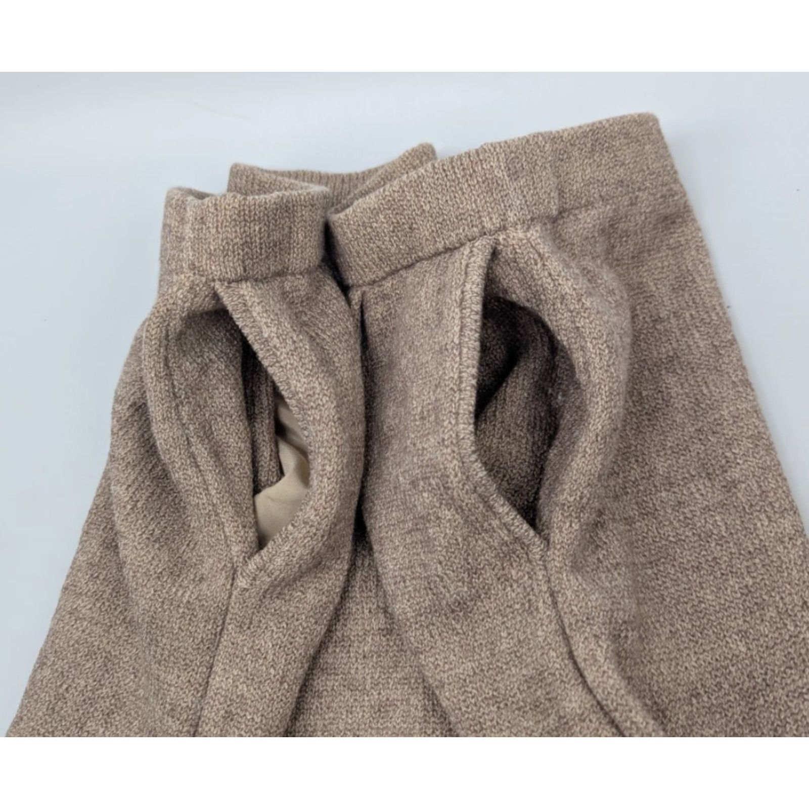 St. John St. John Skirt Womens 6 Pencil Pull On Taupe Brown Knit Knee Length Vintage: No? (No, Vintage: No) Size 28" / US 6 / IT 42 - 2 Thumbnail