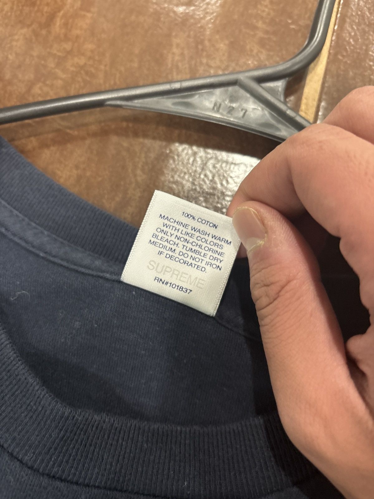 Supreme USED Supreme Box Logo L/S Tee Navy Size Medium Size US M / EU 48-50 / 2 - 5 Thumbnail