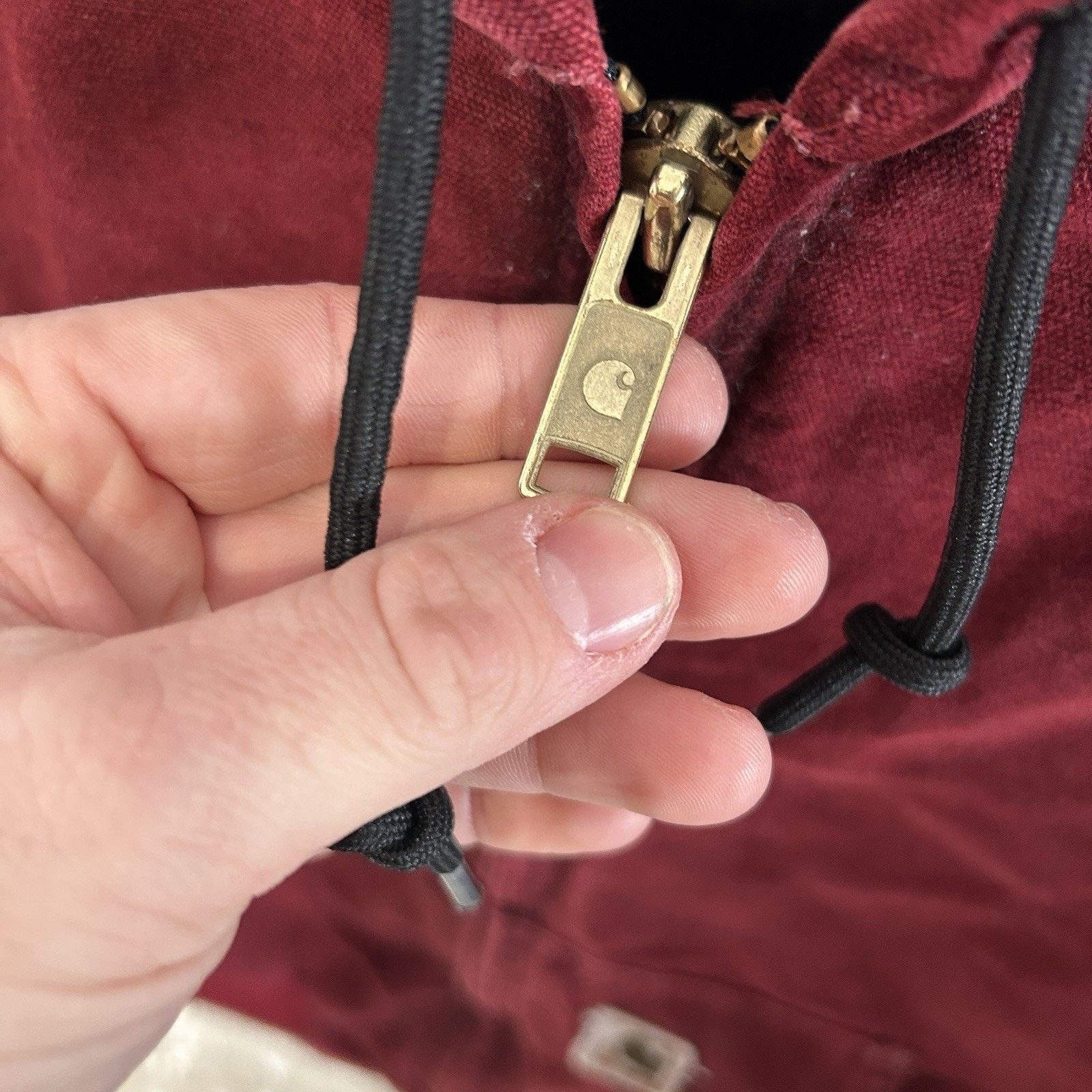 Carhartt Vintage Carhartt Hooded Active Jacket “Crimson Red” J130 CRI Size US L / EU 52-54 / 3 - 15 Thumbnail