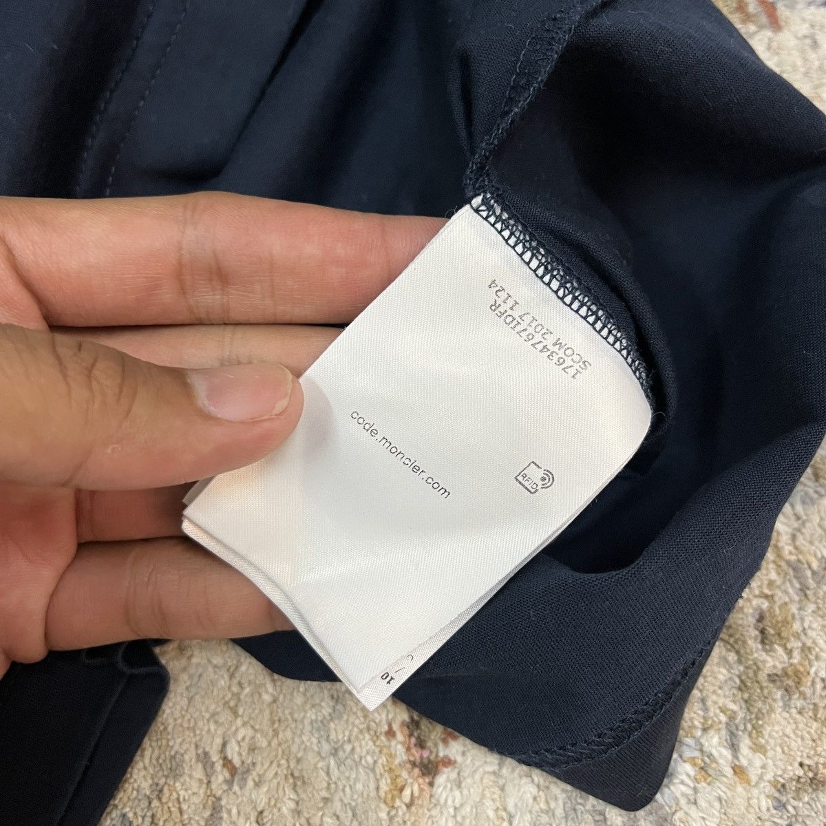 Moncler Moncler Maglia Small Logo Tshirt Size US S / EU 44-46 / 1 - 8 Thumbnail