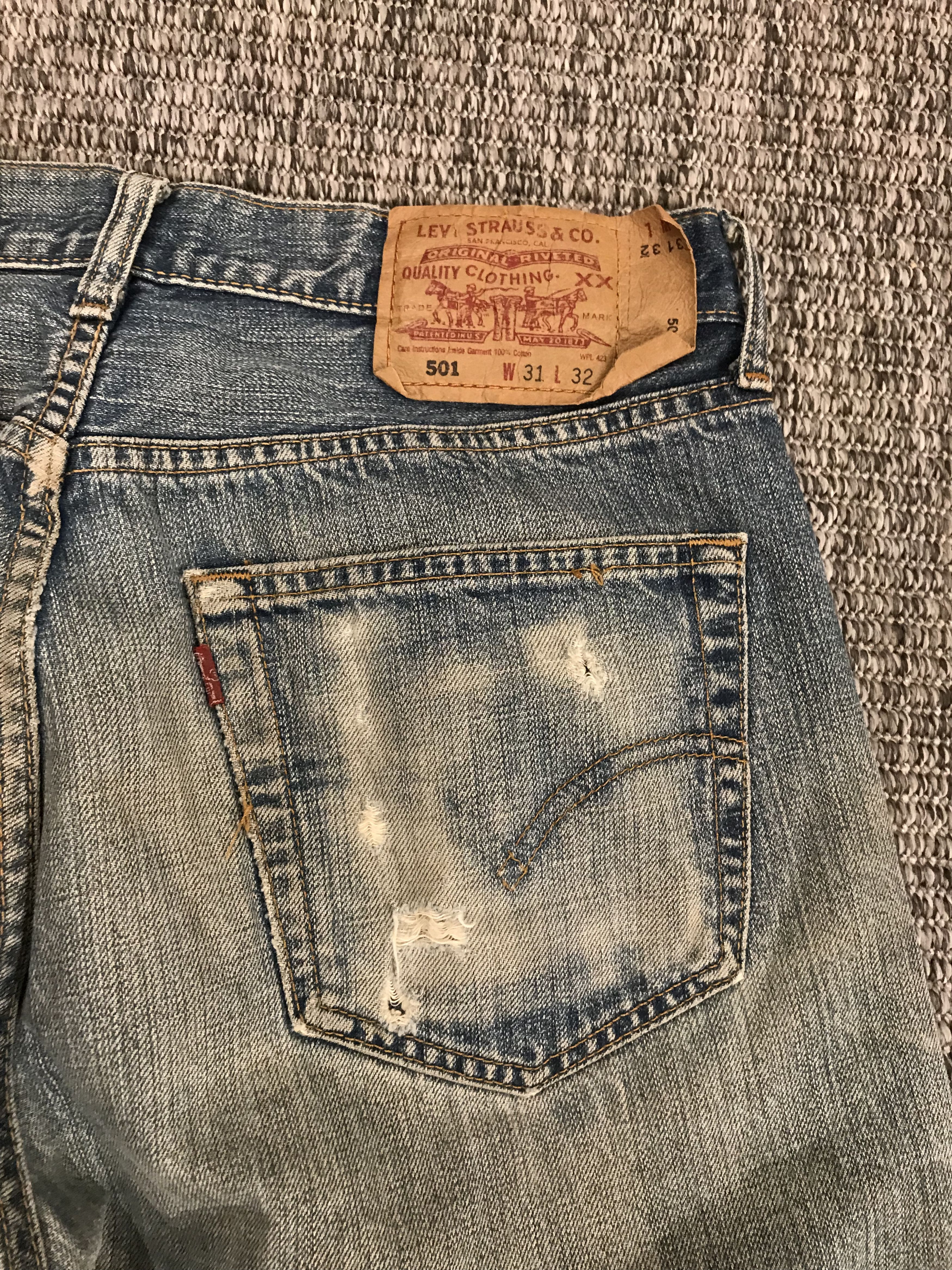 Levi's LEVIS 501 JAPAN DISTRESSED THRASHED RIPPED DENIM JEANS Size US 32 / EU 48 - 11 Thumbnail