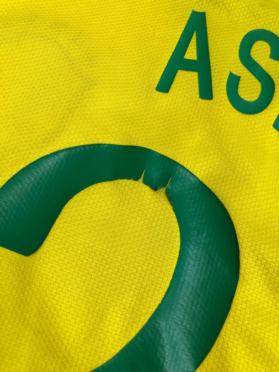 Nike Nike BRAZIL NIKE 2008 FOOTBALL SOCCER HOME JERSEY #21 Size US M / EU 48-50 / 2 - 6 Thumbnail