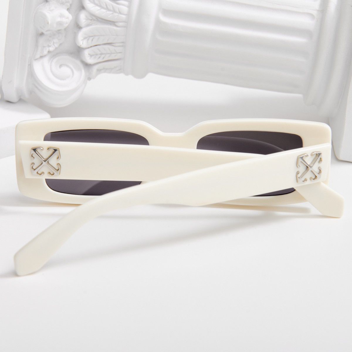 Off-White OFF WHITE ARTHUR WHITE SUNGLASSES Size ONE SIZE - 7 Thumbnail