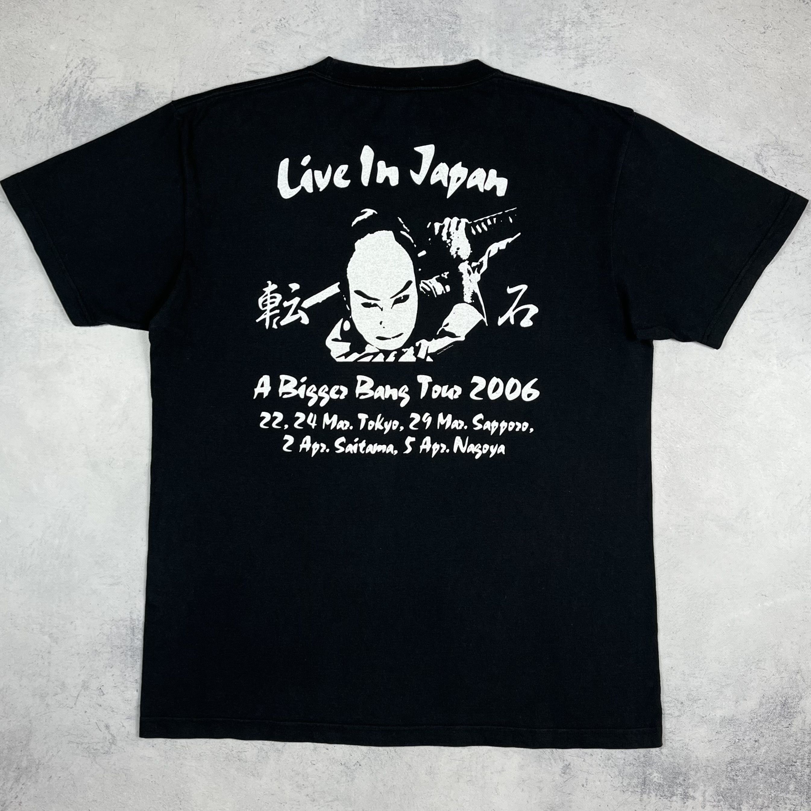 Band Tees Vintage The Rolling Stones Rock Band Japan Tour T Shirt 2006 Size US XL / EU 56 / 4 - 2 Thumbnail