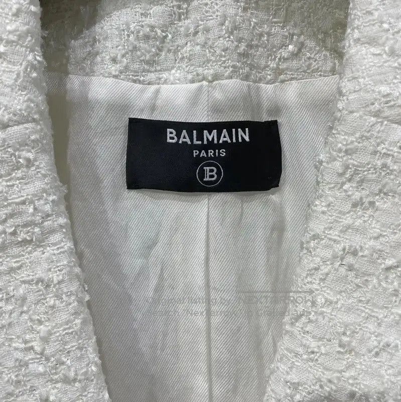 Balmain Balmain Women's White Nylon Double-Breasted Coat . Size M / US 6-8 / IT 42-44 - 4 Thumbnail