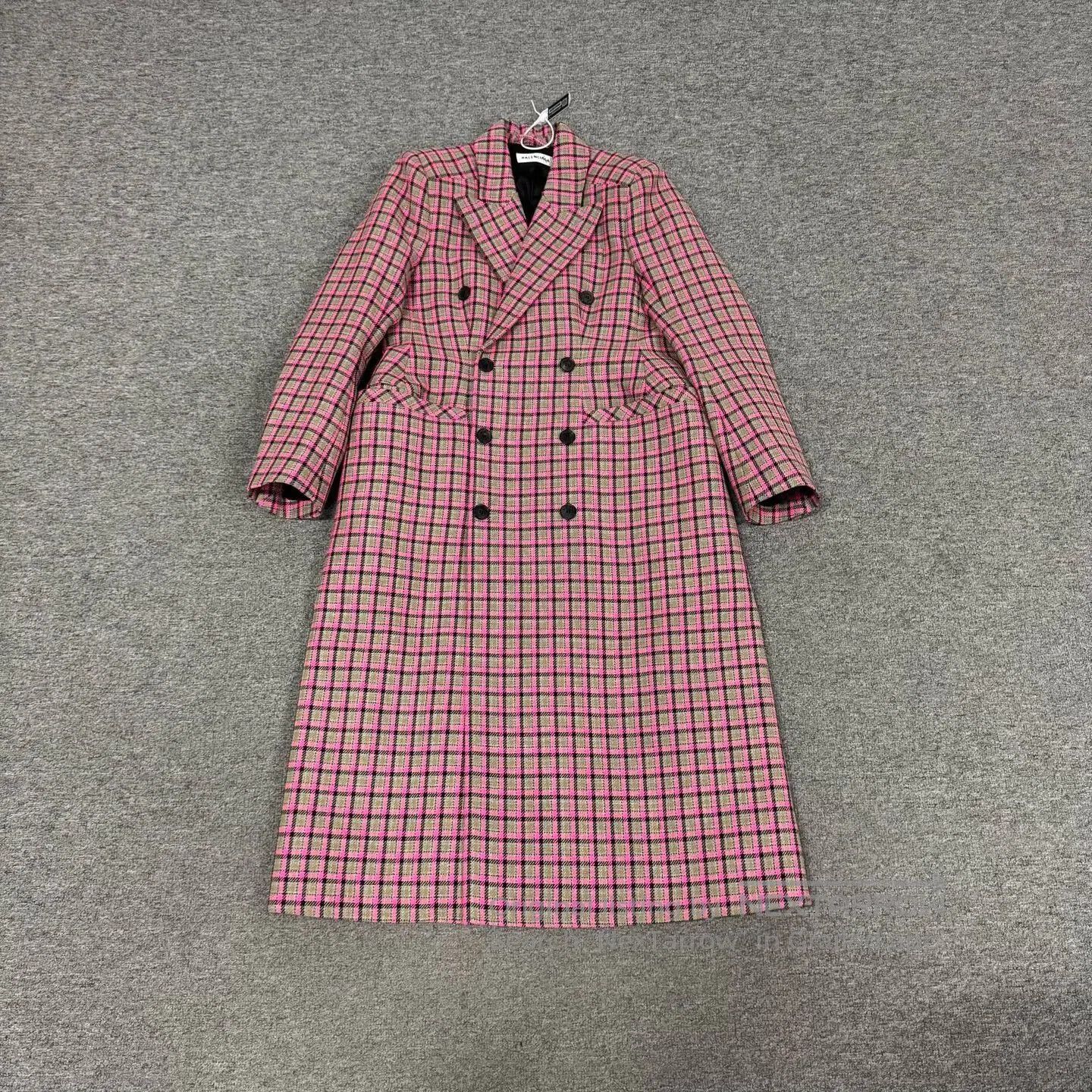 Balenciaga Balenciaga Double-Breasted Plaid Coat. Size S / US 4 / IT 40 - 1 Thumbnail