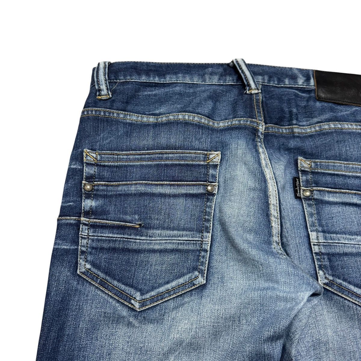 Tornado Mart Tornado Mart Acid Wash Denim Low Flare Jeans Size US 31 - 11 Thumbnail