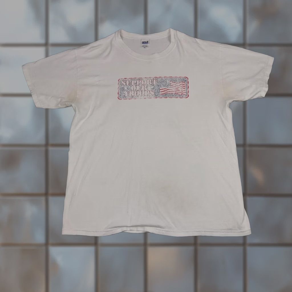 Anvil Keyword Focus: "Vintage," "Support Our Troops," "Anvil," "USA Flag," "Graphic," "90s" – these terms are highly relevant to the product Size US XL / EU 56 / 4 - 1 Thumbnail