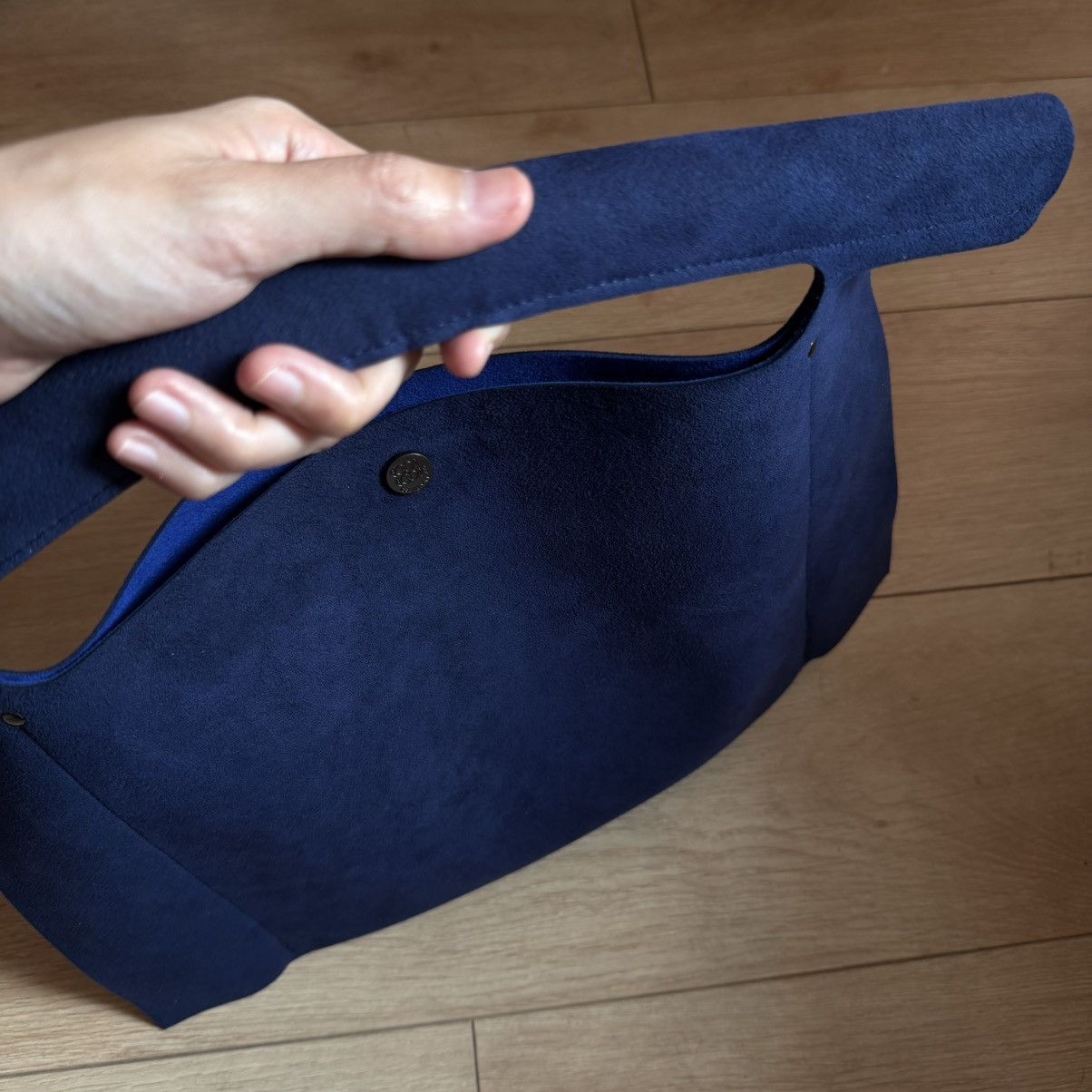 Issey Miyake GOOD GOODS ISSEY MIYAKE KURURI TOTE BAG Size ONE SIZE - 7 Thumbnail