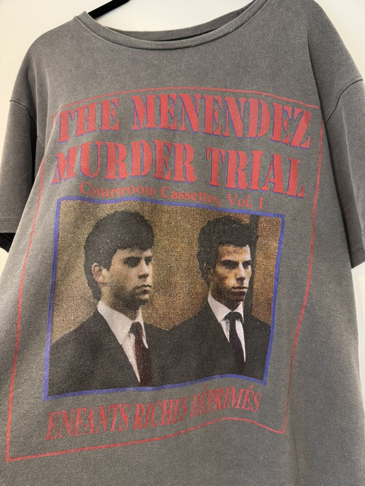 Enfants Riches Deprimes MENENDEZ MURDER TRIAL Size US XL / EU 56 / 4 - 2 Thumbnail