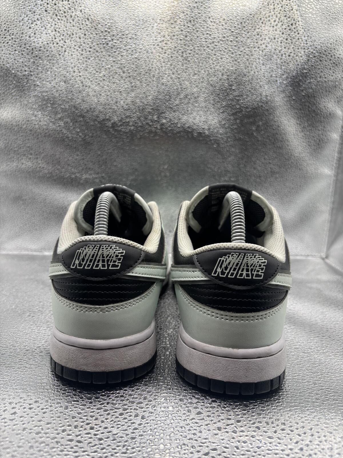 Nike Nike dunk low dark smoke grey Size US 7 / EU 40 - 4 Thumbnail