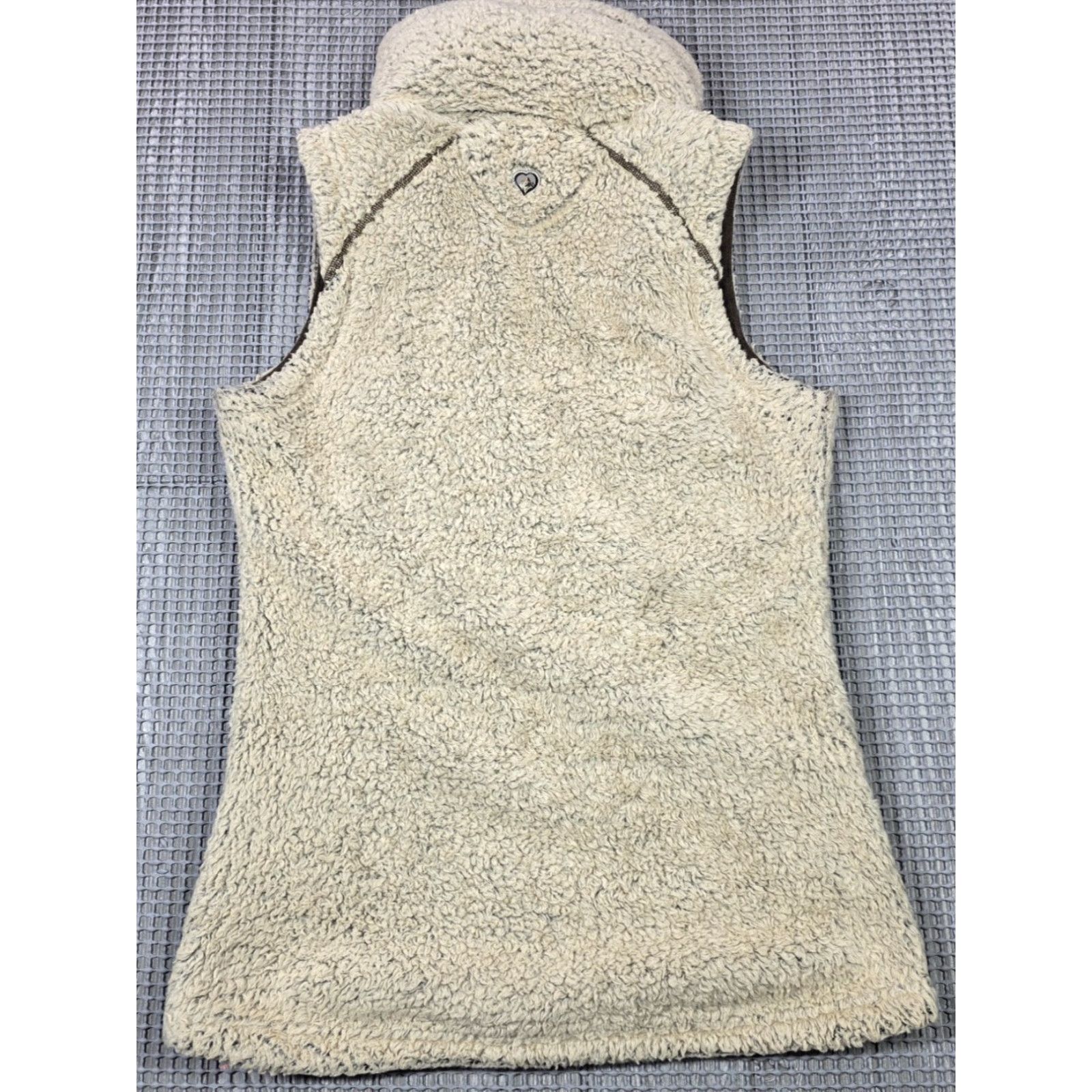 Vintage Kuhl Womens Flight Vest XS Beige Fleece Hooded Full Zip Vest, High Pile, Size XS, Beige, Casual, Travel, Outdoor, Women Size XS / US 0-2 / IT 36-38 - 6 Thumbnail