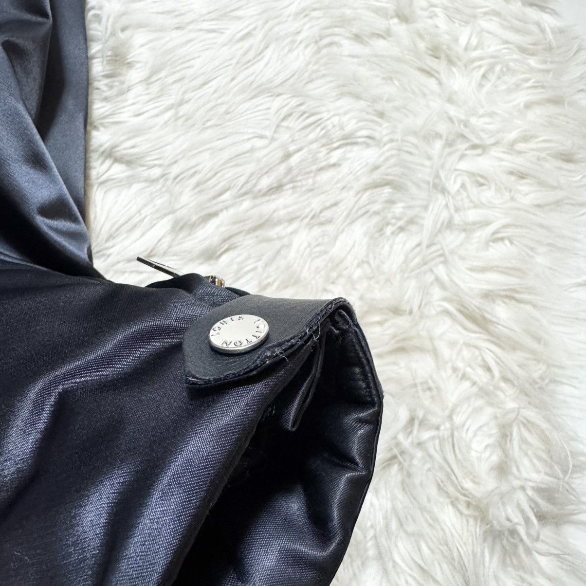 Louis Vuitton Louis Vuitton Runway Leather Bomber Jacket with Fur Hood Size US M / EU 48-50 / 2 - 21 Thumbnail